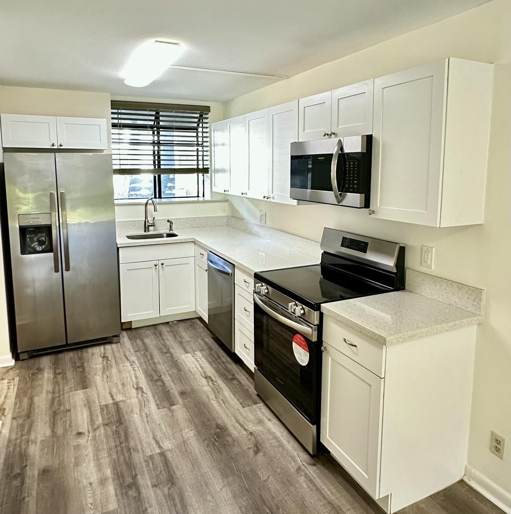 1250 S Military Trail Apt, 1612, Deerfield Beach, FL 33442 — photo 10 of 32