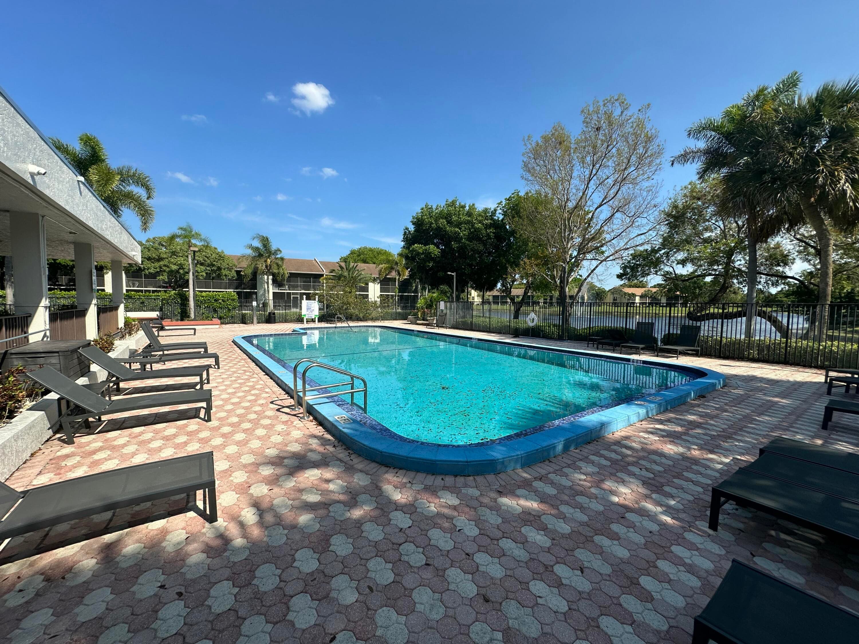 1250 S Military Trail Apt, 1612, Deerfield Beach, FL 33442 — photo 29 of 32