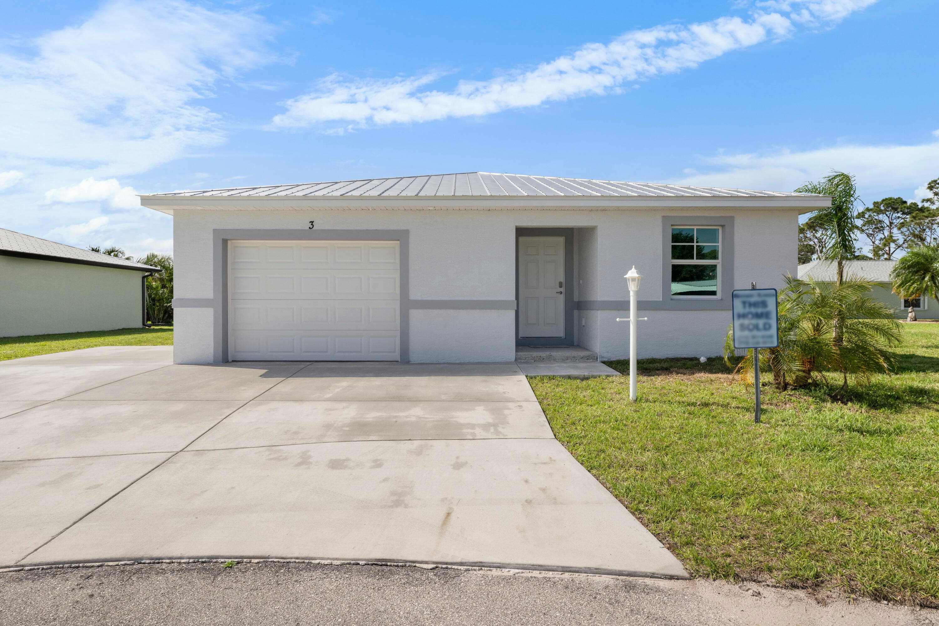 2 Las Casitas Court, Fort Pierce, FL 34951 — photo 1 of 11