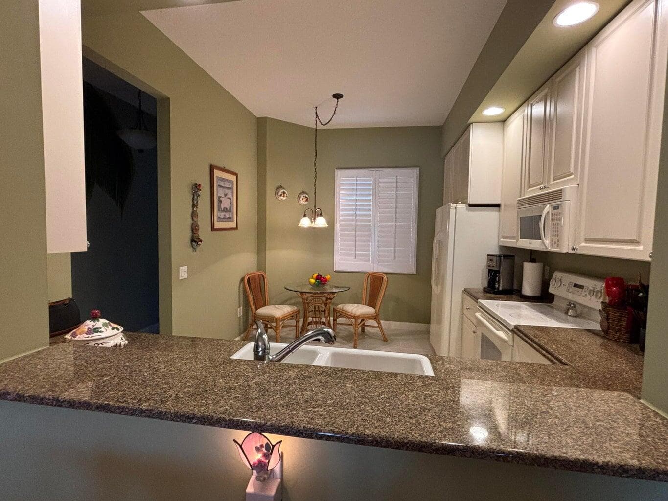 12 Harbour Isle Drive W 204, Fort Pierce, FL 34949 — photo 10 of 30
