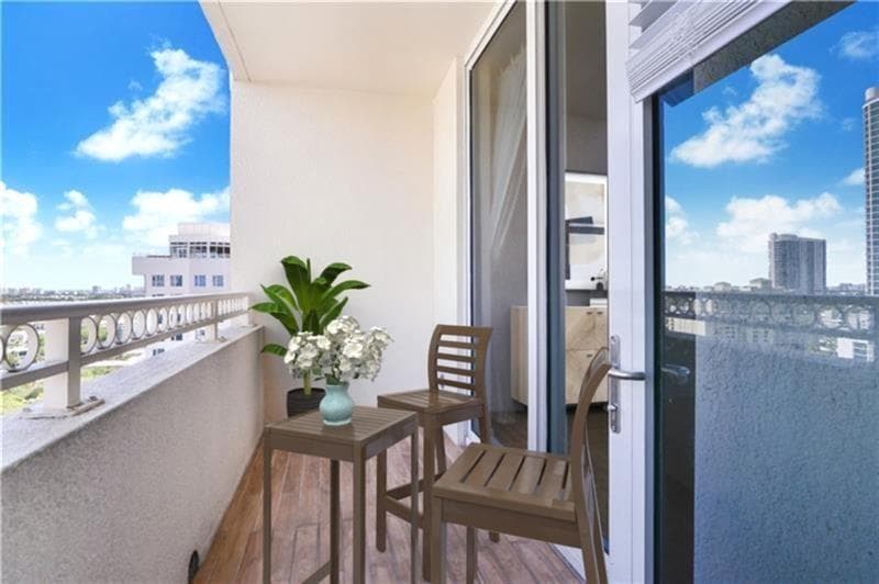 511 SE 5th Avenue 1701, Fort Lauderdale, FL 33301 — photo 10 of 52
