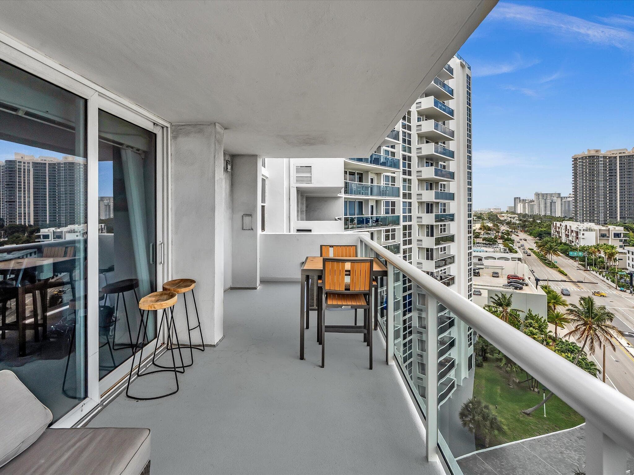2841 N Ocean Boulevard 1102, Fort Lauderdale, FL 33308 — photo 11 of 75