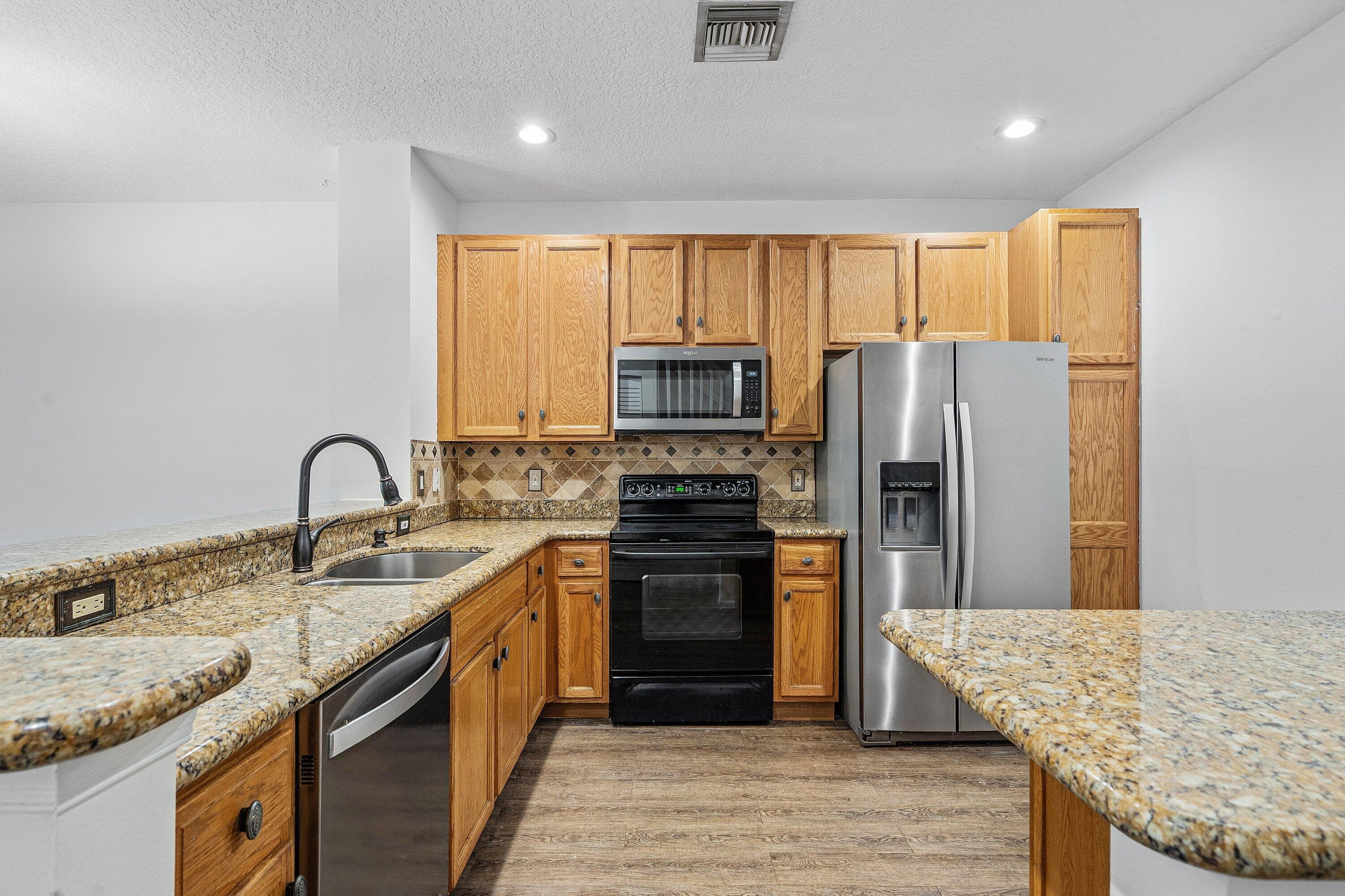 9049 Tremezzo Lane, Boynton Beach, FL 33472 — photo 8 of 33