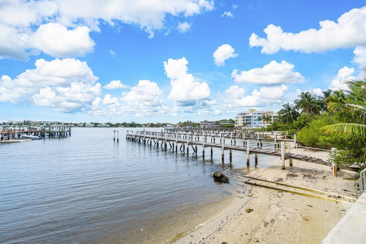 324 N Lake Drive, Lantana, FL 33462 — photo 30 of 45