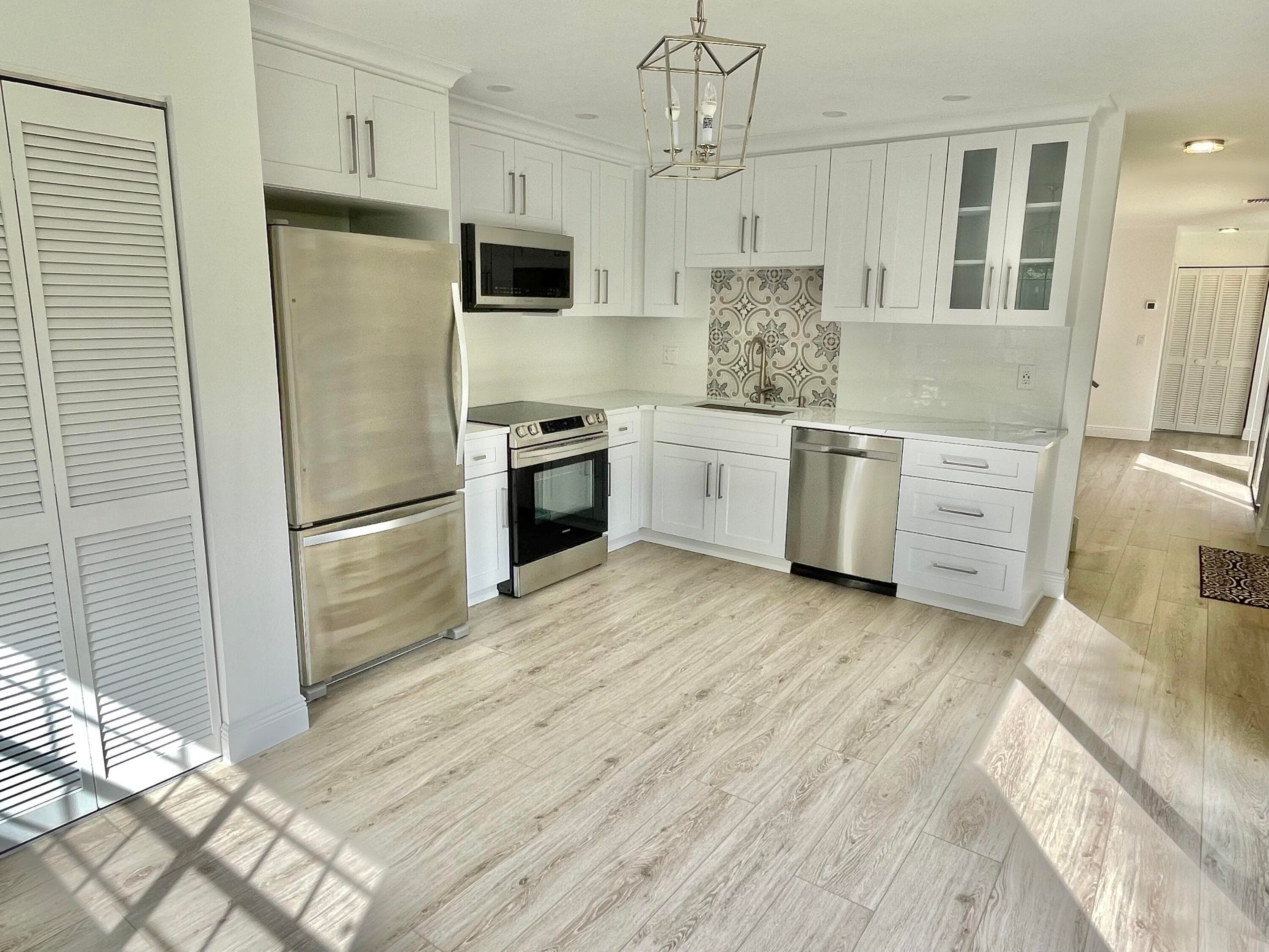 359 Prestwick Circle 2, Palm Beach Gardens, FL 33418 — photo 6 of 21