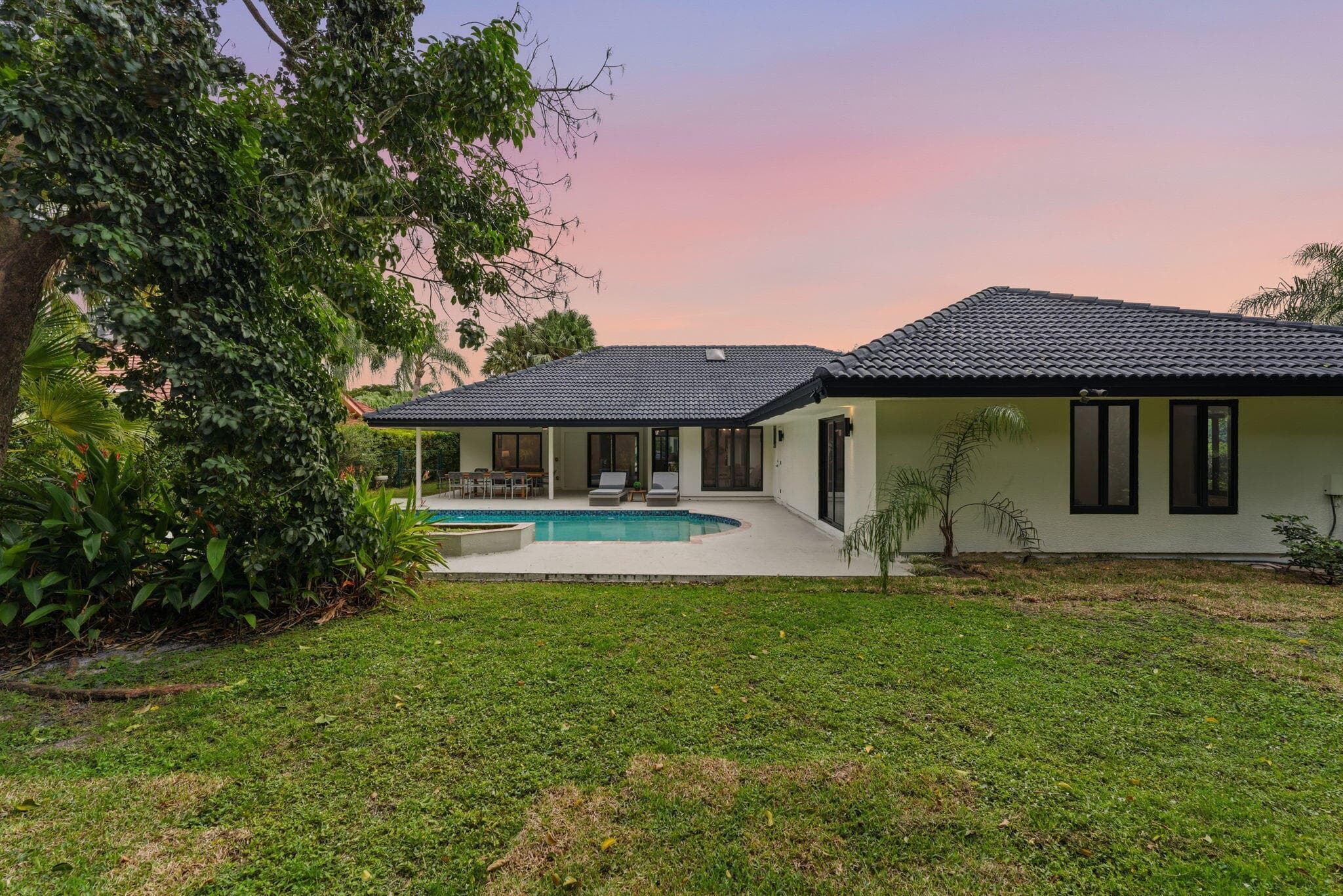 2 Dunbar Road, Palm Beach Gardens, FL 33418 — photo 40 of 44