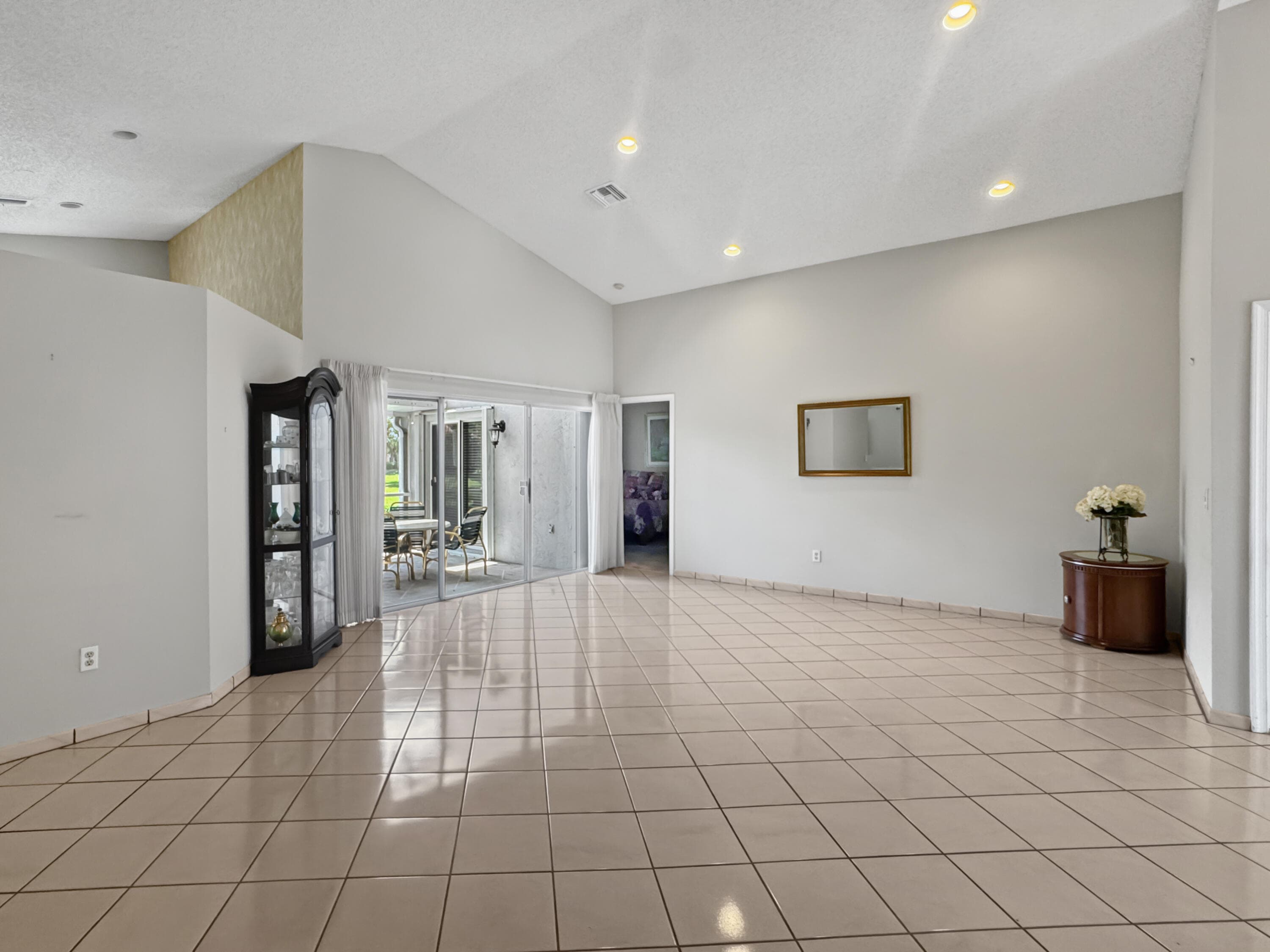180 NW 47th Avenue, Deerfield Beach, FL 33442 — photo 5 of 39