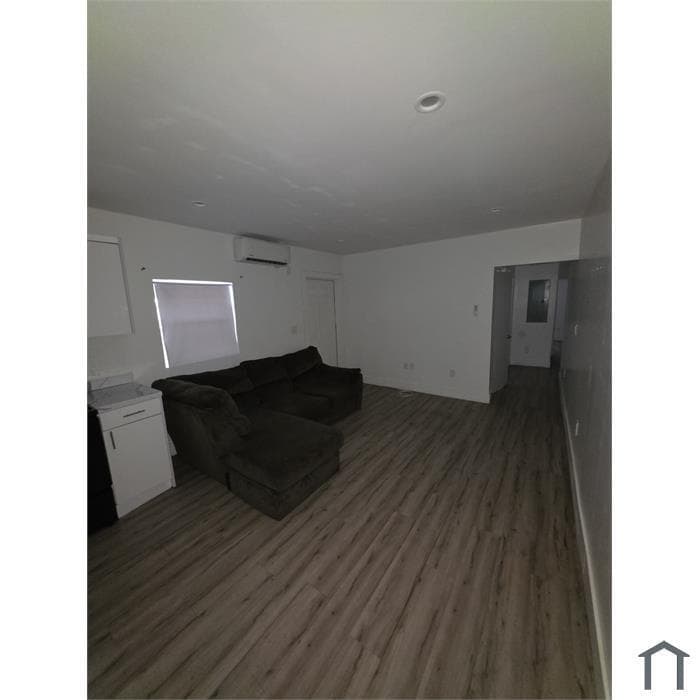 4791 NW 31st Court, Miami, FL 33142 — photo 3 of 6