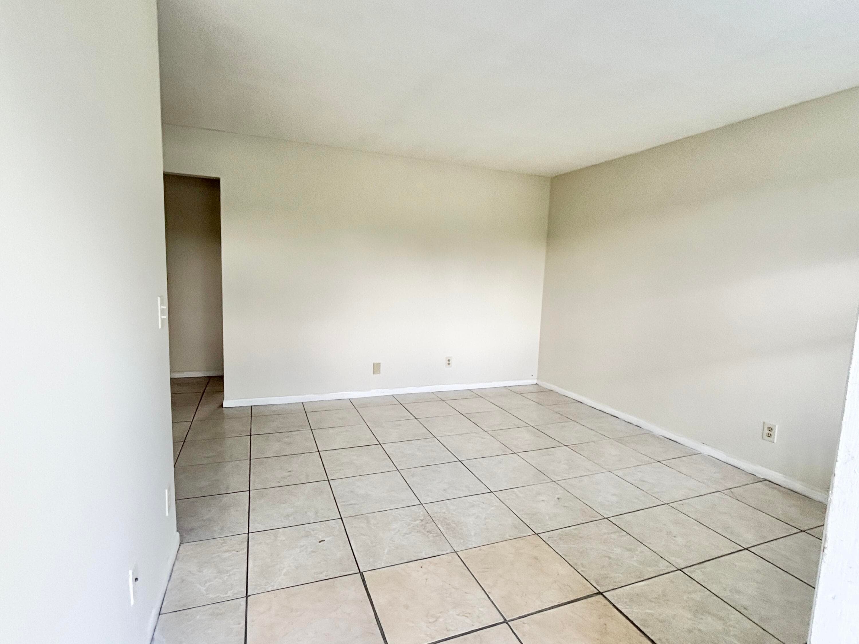1111 N Federal Highway 5, Lake Worth Beach, FL 33460 — photo 3 of 15