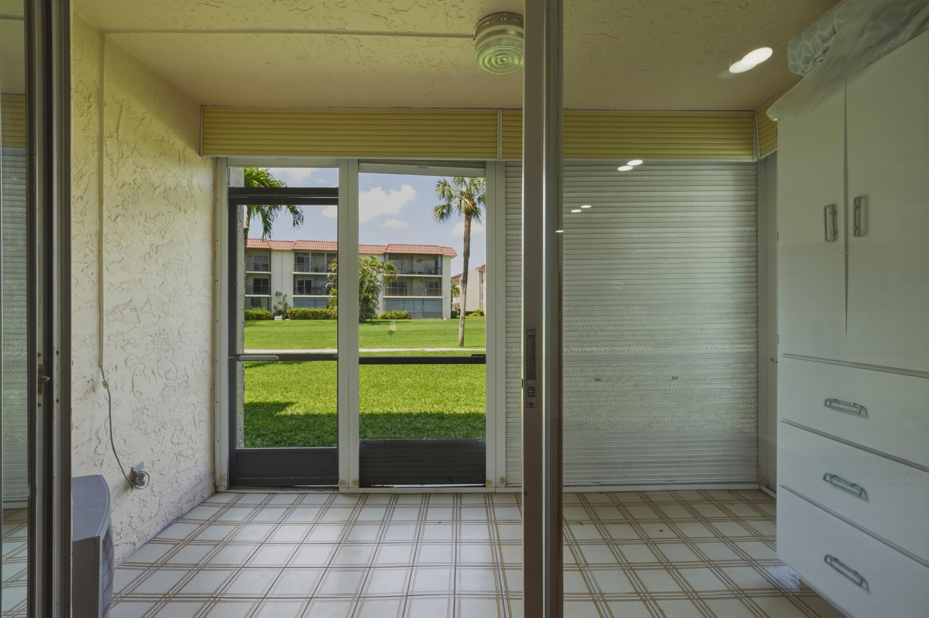 371 S Hollybrook Drive 106, Pembroke Pines, FL 33025 — photo 17 of 50