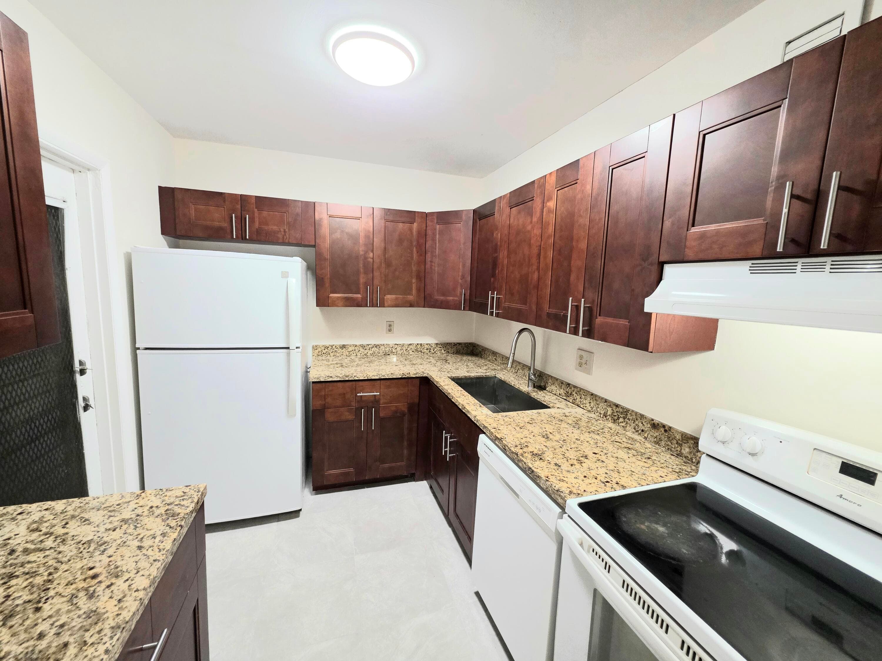 683 NW 13th Street Apt 27, Boca Raton, FL 33486 — photo 3 of 16