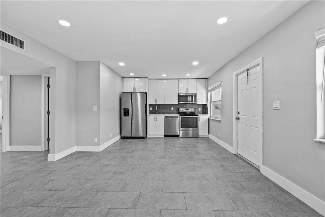 1470 N Dixie Highway 2, Fort Lauderdale, FL 33304 — photo 4 of 21
