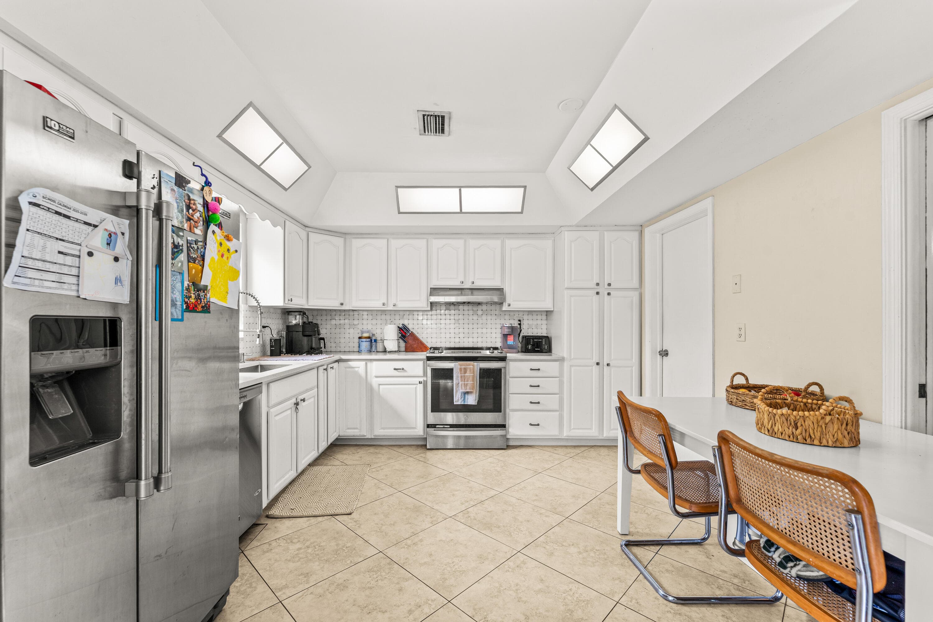 1270 SW 8th Street, Boca Raton, FL 33486 — photo 9 of 32