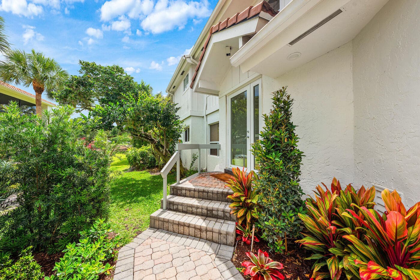 5846 NW 24th Avenue 202, Boca Raton, FL 33496 — photo 5 of 63