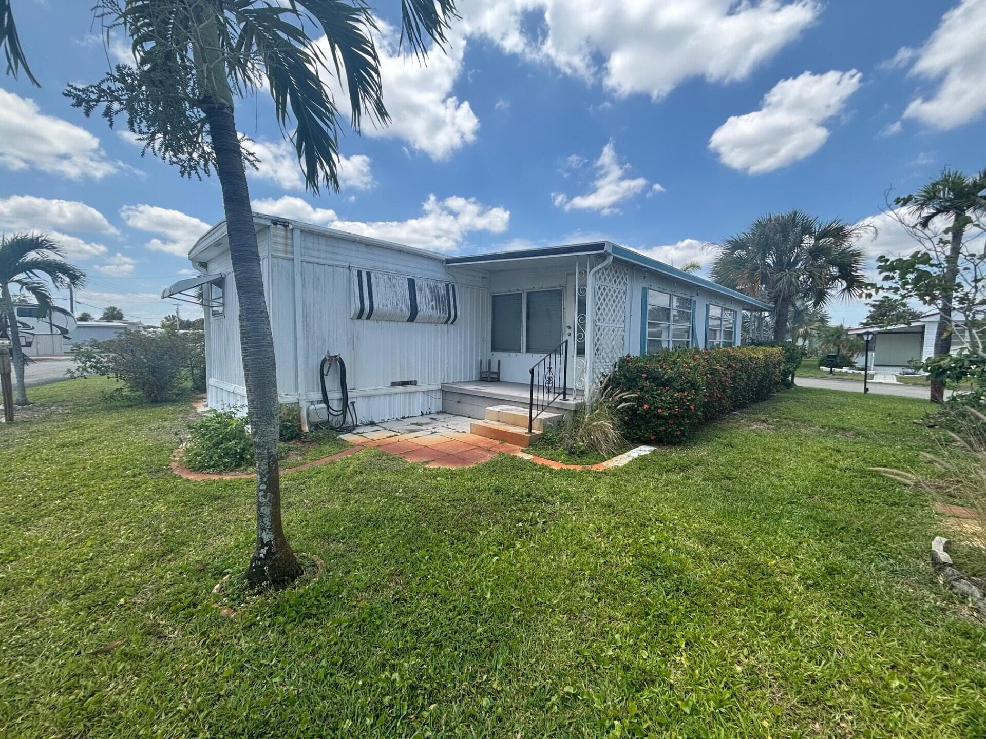 586 NE 47th Street, Deerfield Beach, FL 33064 — photo 29 of 29