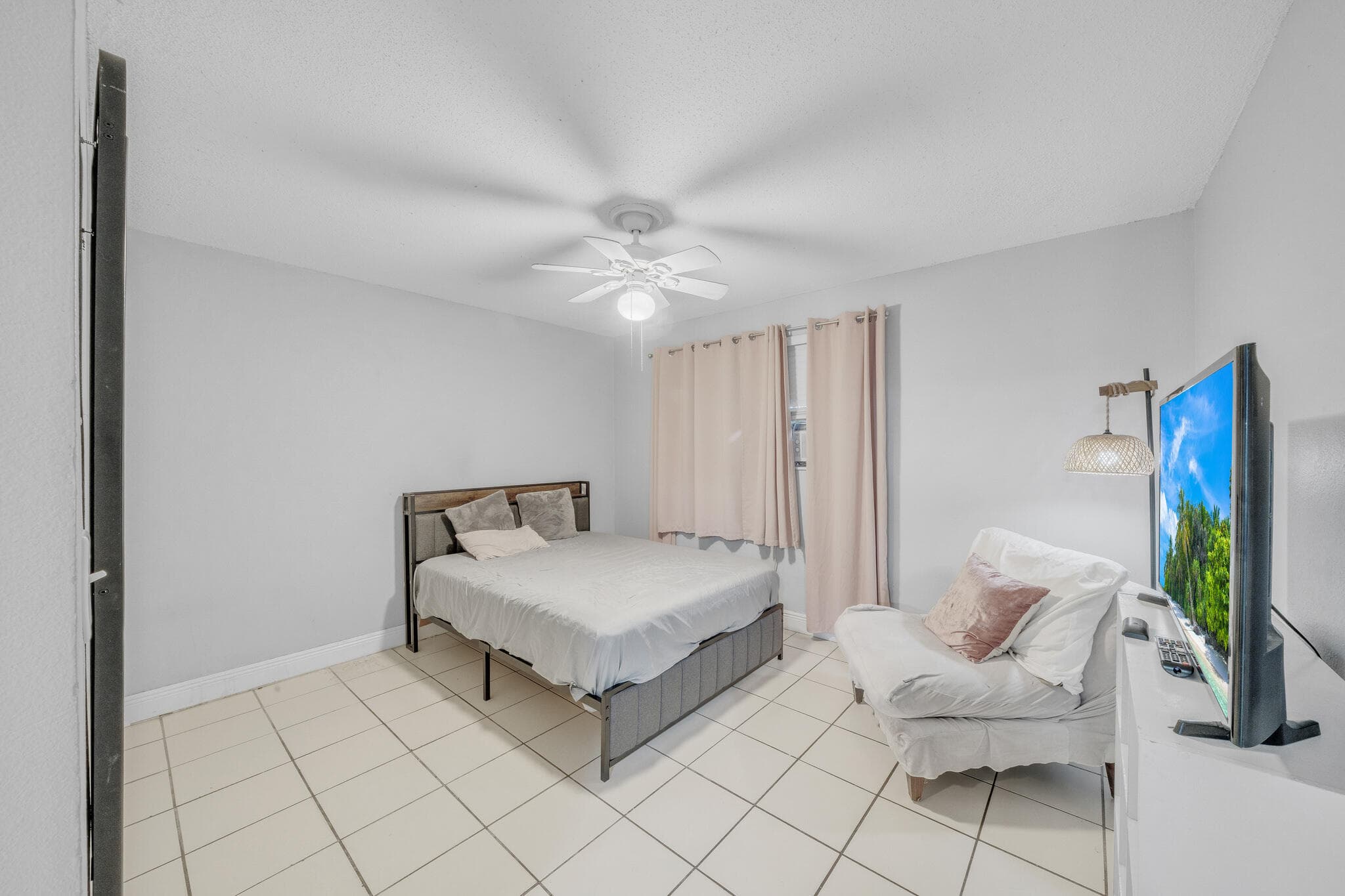 626 SW 14th Avenue 205, Fort Lauderdale, FL 33312 — photo 16 of 33