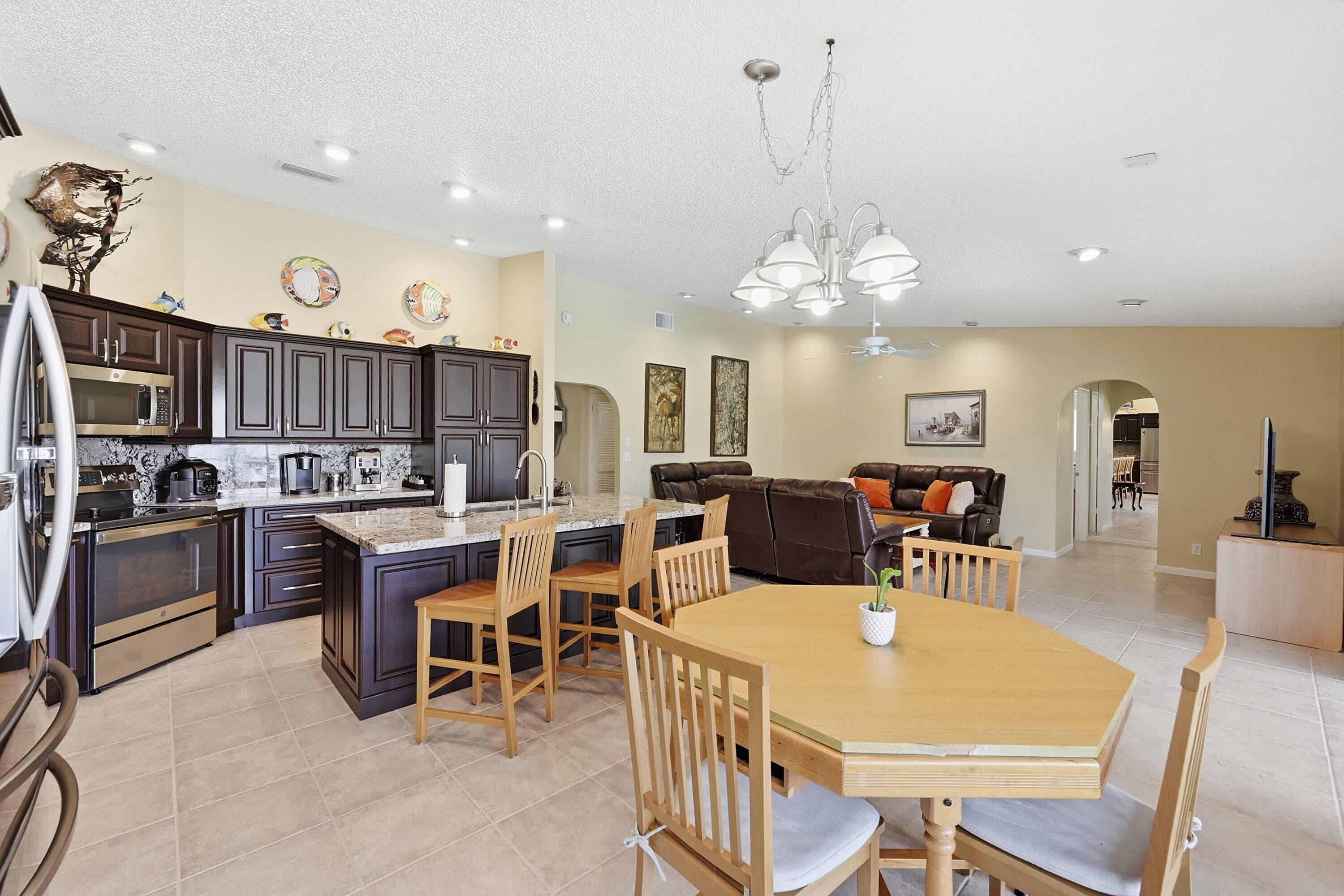 1042 NW 110th Lane, Coral Springs, FL 33071 — photo 24 of 54