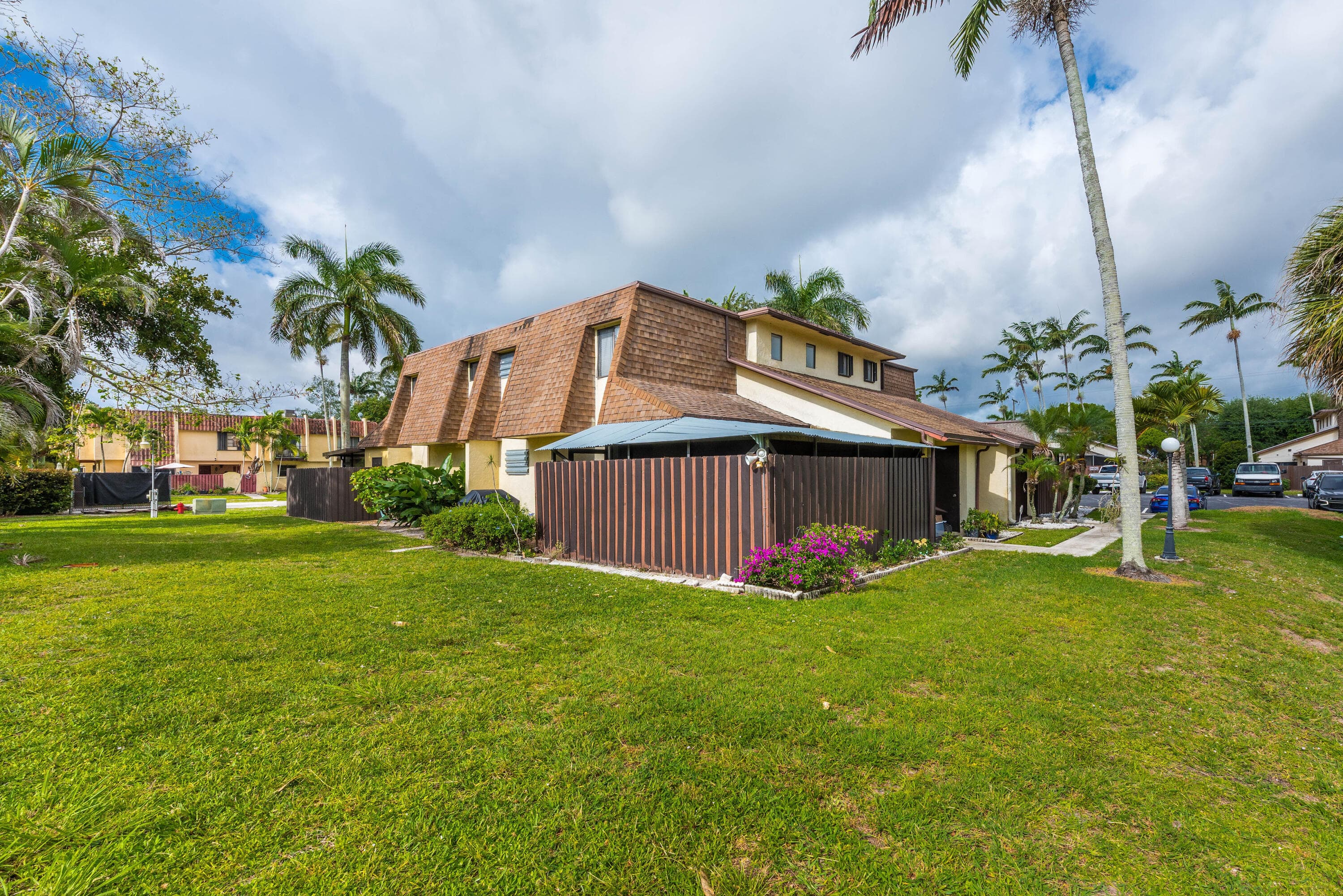 2941 Genoa Place, West Palm Beach, FL 33406 — photo 5 of 34