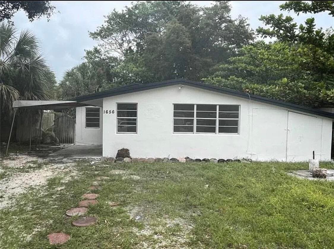 1656 SW 30th Avenue, Fort Lauderdale, FL 33312 — photo 1 of 8