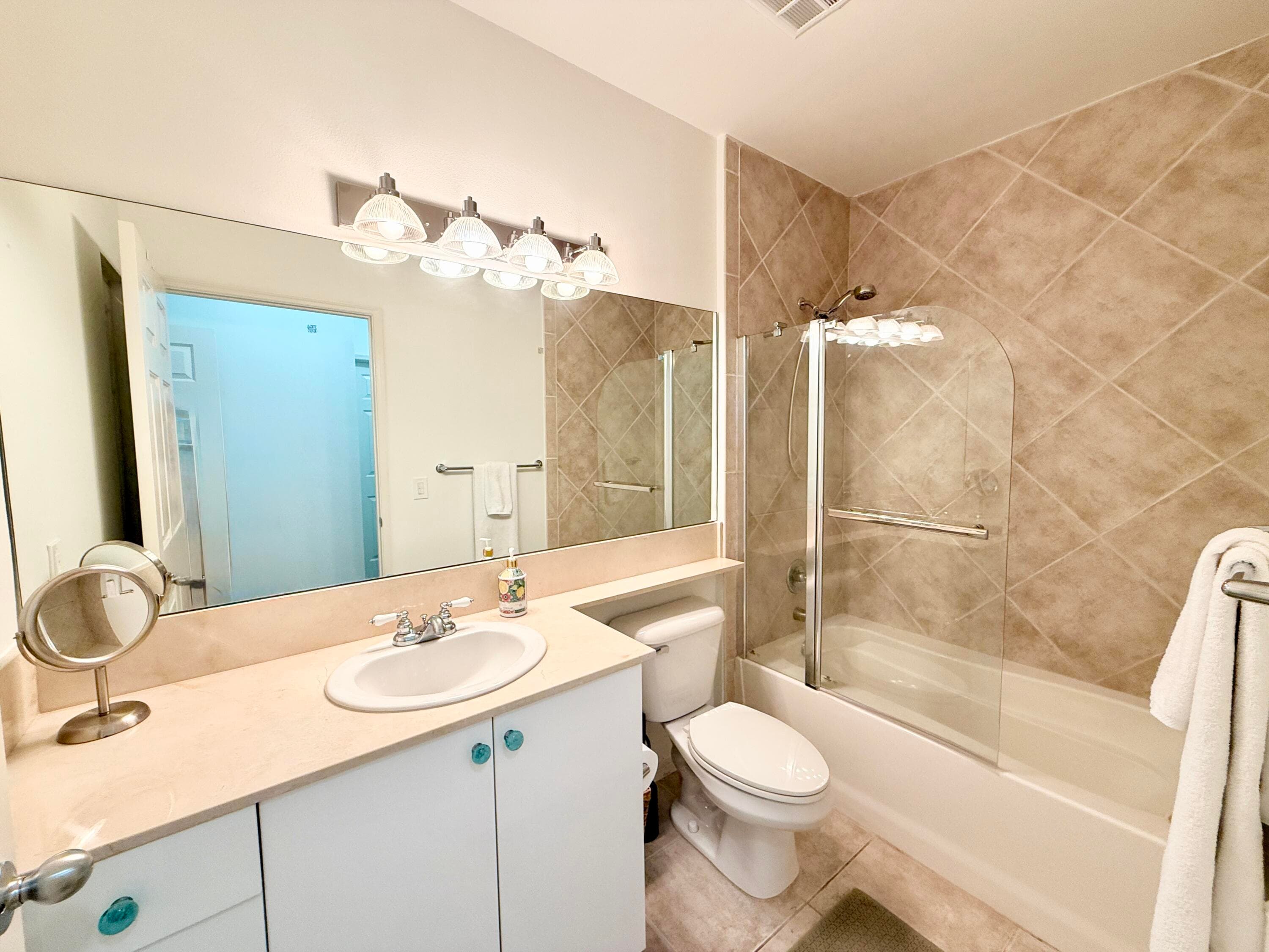 804 E Windward Way Ph15, Lantana, FL 33462 — photo 27 of 47