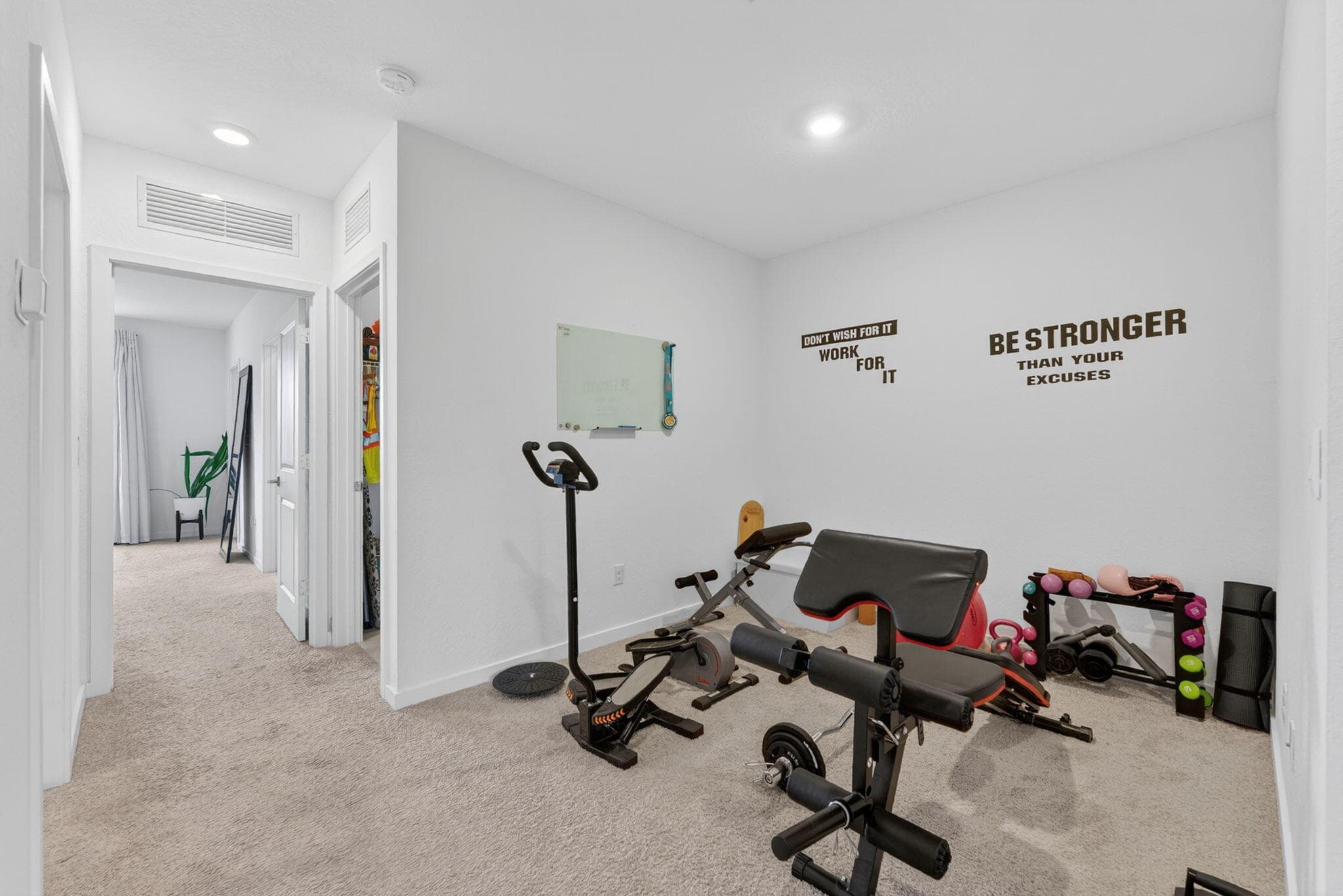 527 NW 17th Street, Fort Lauderdale, FL 33311 — photo 9 of 31