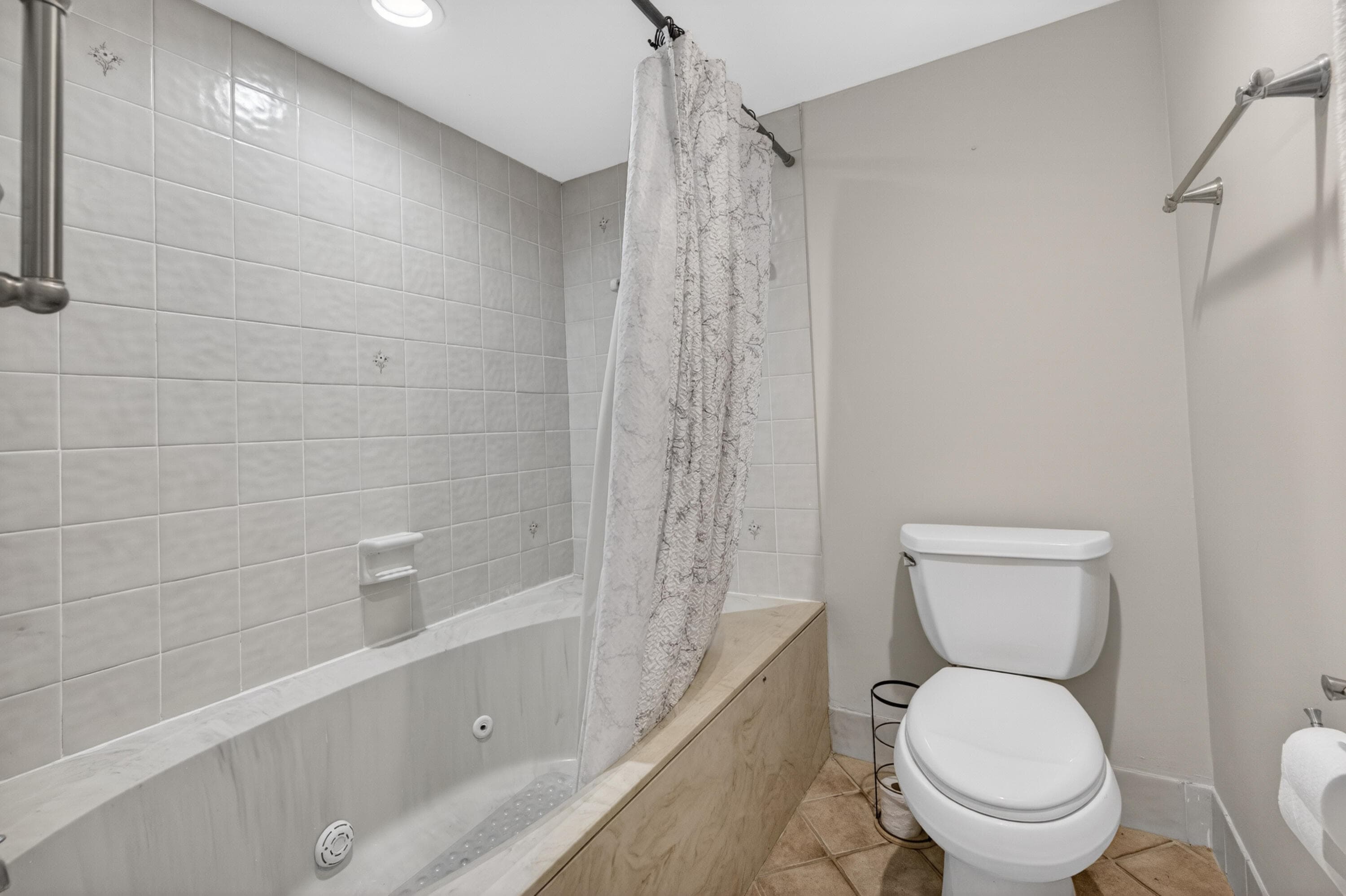 3500 Twin Lakes Terrace 202, Fort Pierce, FL 34951 — photo 20 of 36