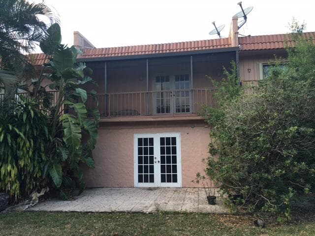 54 N Matador Lane, Davie, FL 33324 — photo 5 of 22