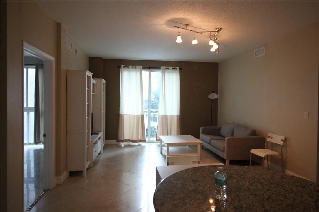 7275 SW 90th Way 211, Miami, FL 33156 — photo 5 of 23