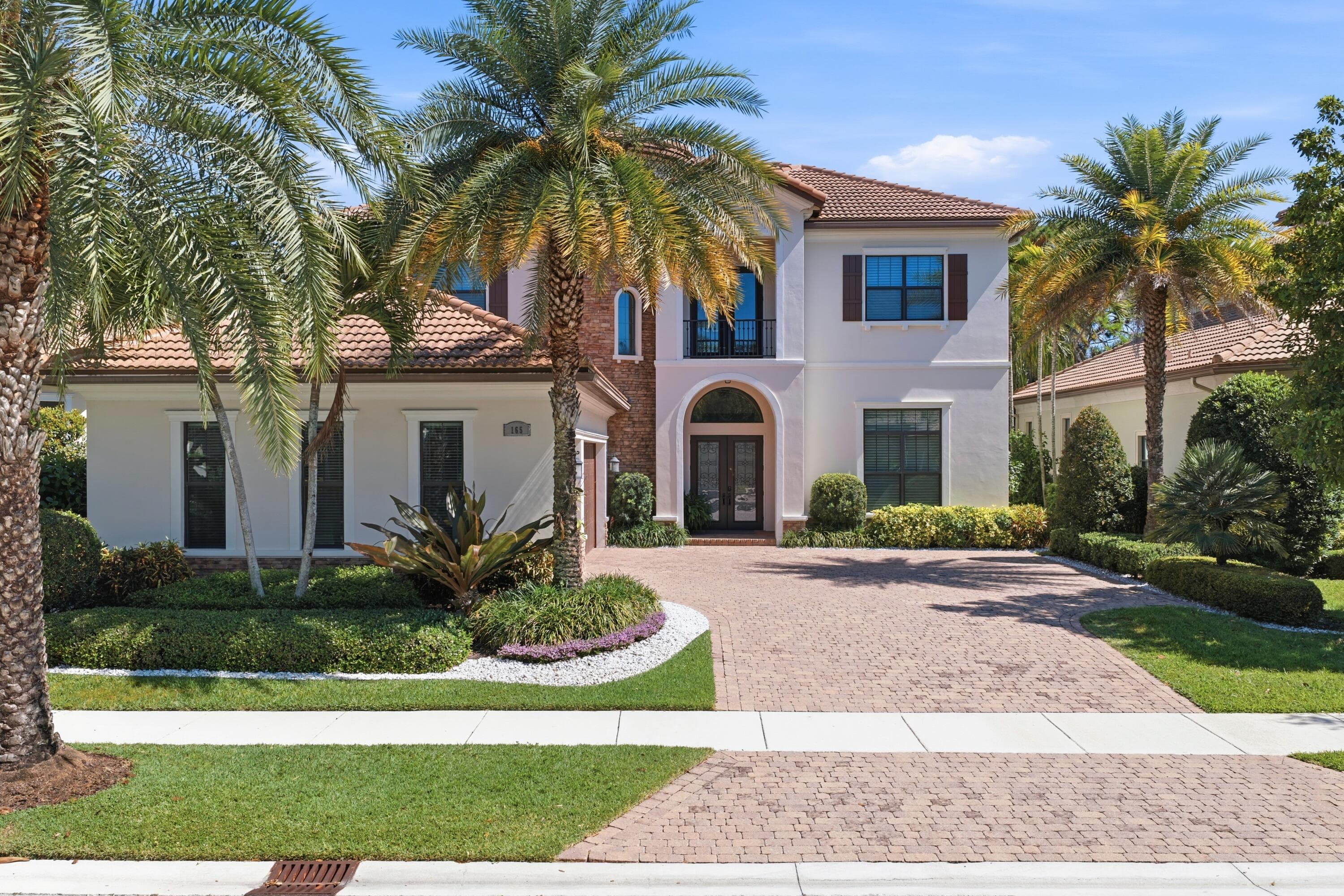 165 Gardenia Isle Drive, Palm Beach Gardens, FL 33418 — photo 1 of 67