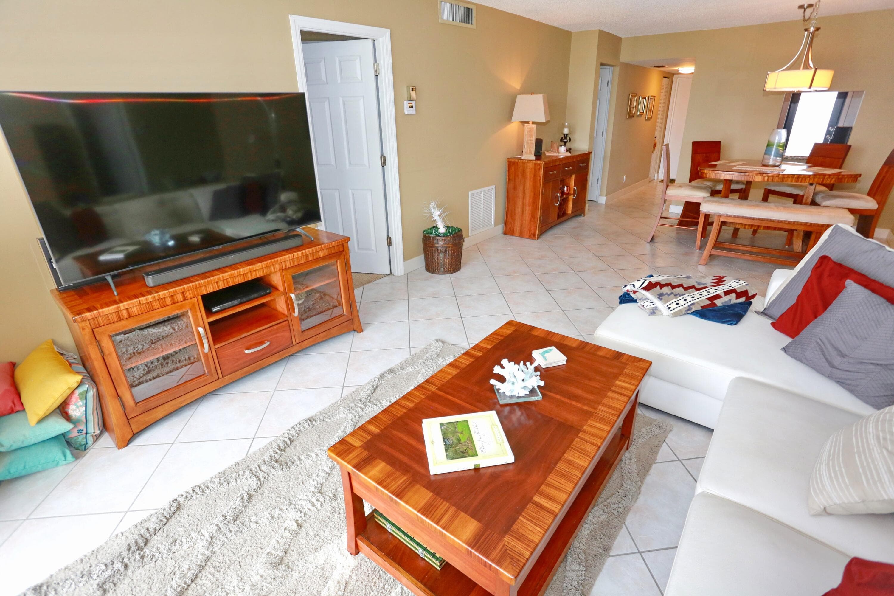 801 N Ocean Boulevard 803, Pompano Beach, FL 33062 — photo 16 of 40