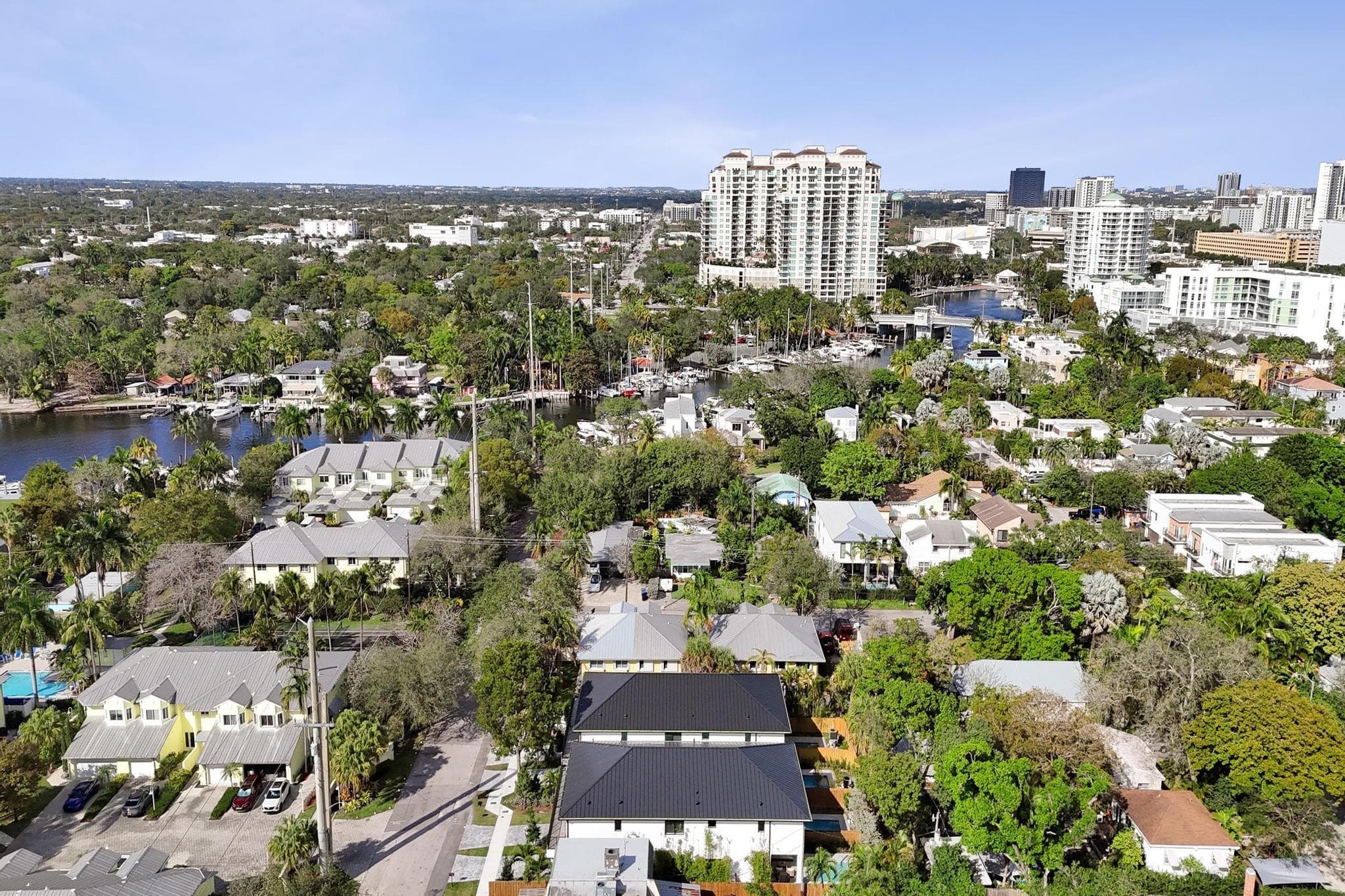 604 SW 7th Avenue, Fort Lauderdale, FL 33315 — photo 3 of 50