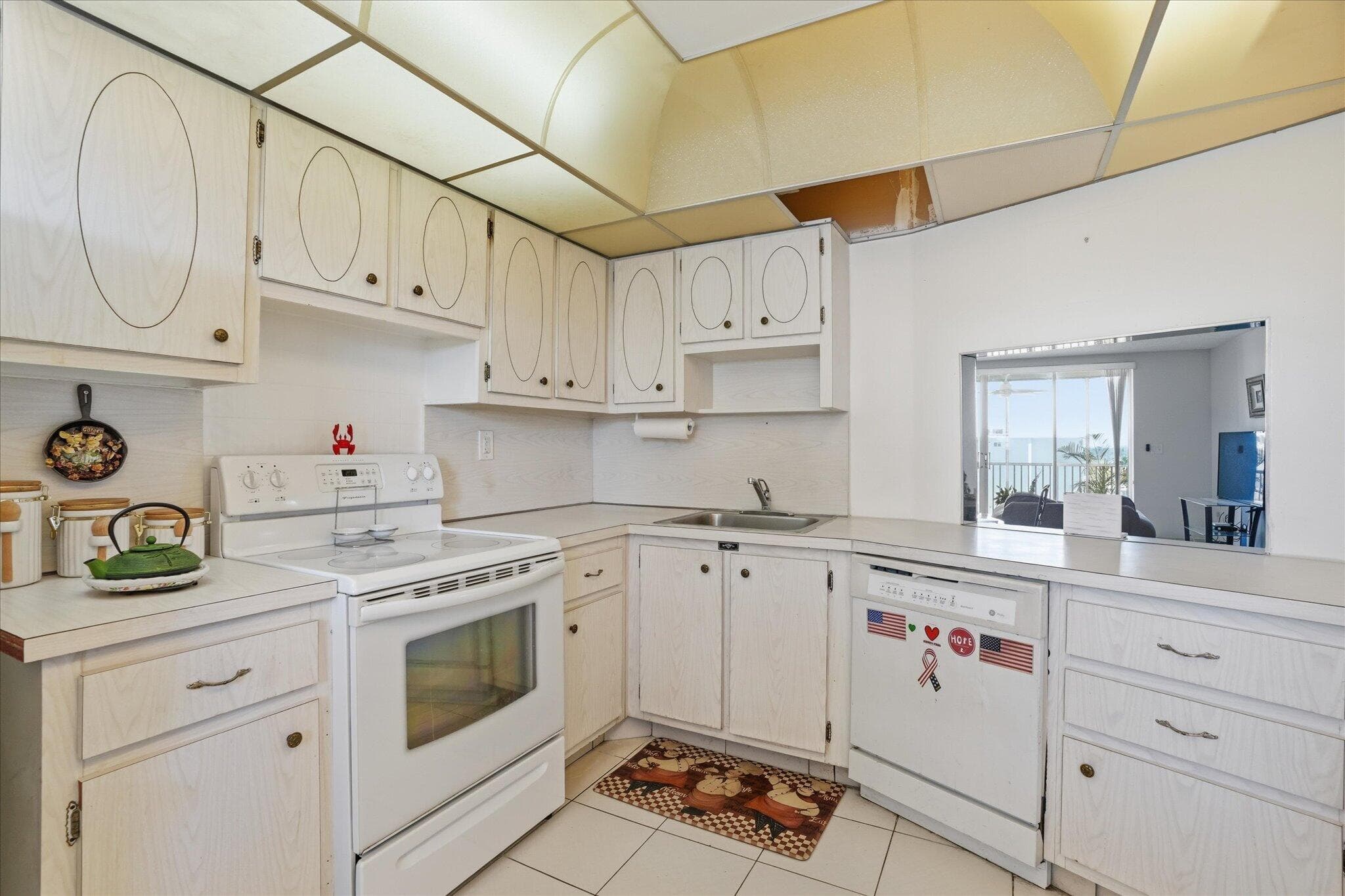 1750 NE 191st Street 811, North Miami Beach, FL 33179 — photo 15 of 31