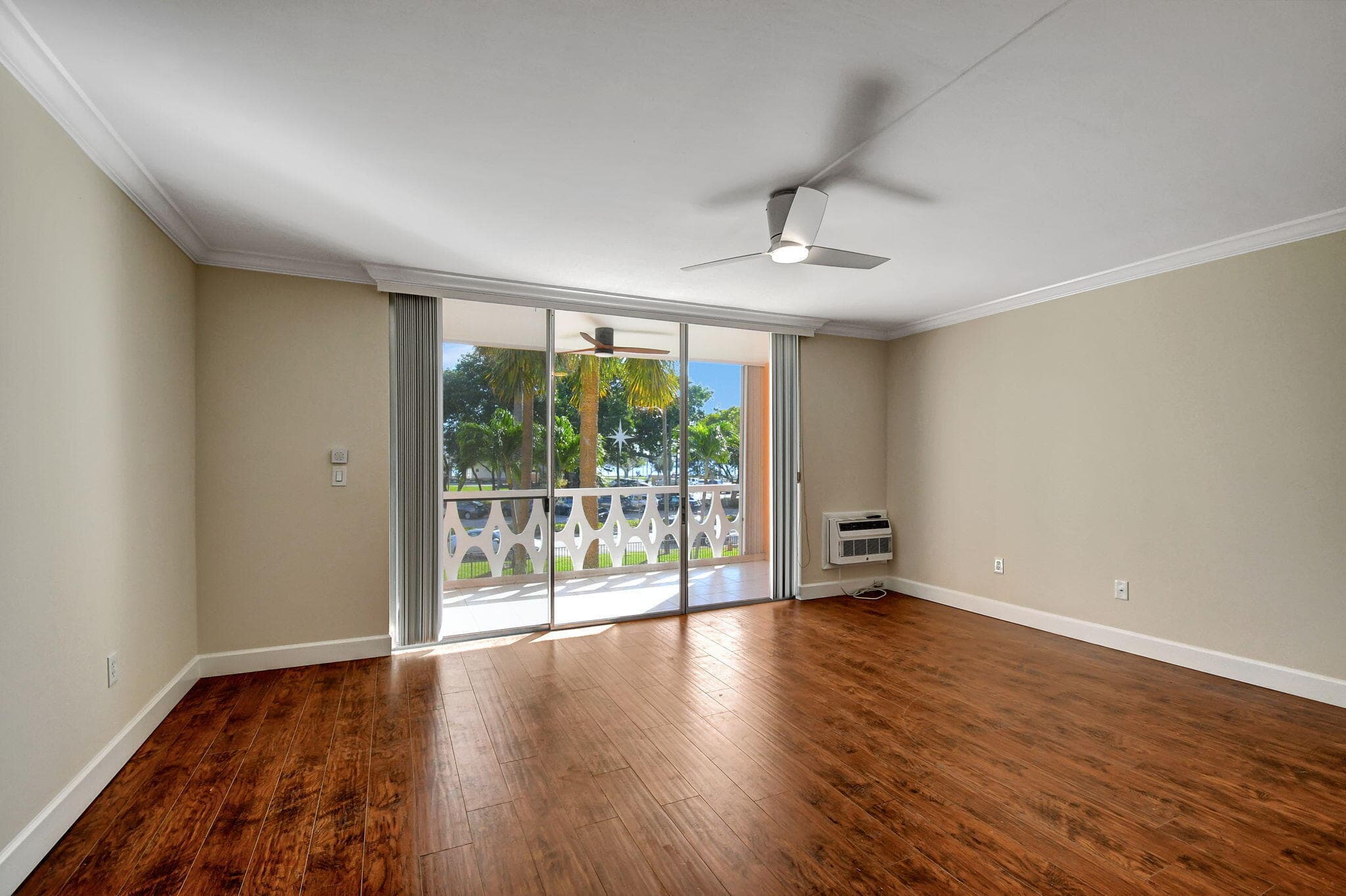 15 S Golfview Road 204, Lake Worth Beach, FL 33460 — photo 8 of 29