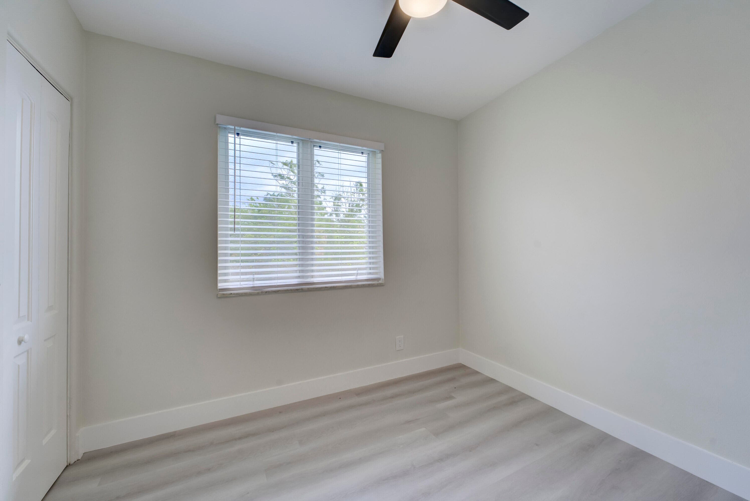 840 Bradley Street, West Palm Beach, FL 33405 — photo 20 of 35