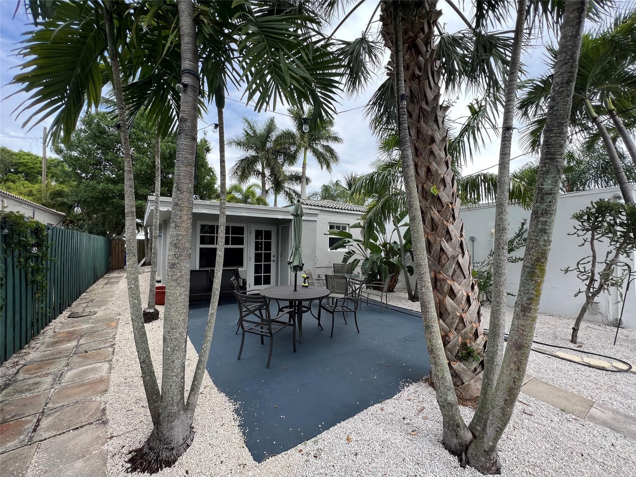 819 SW 9th Terrace, Fort Lauderdale, FL 33315 — photo 23 of 27