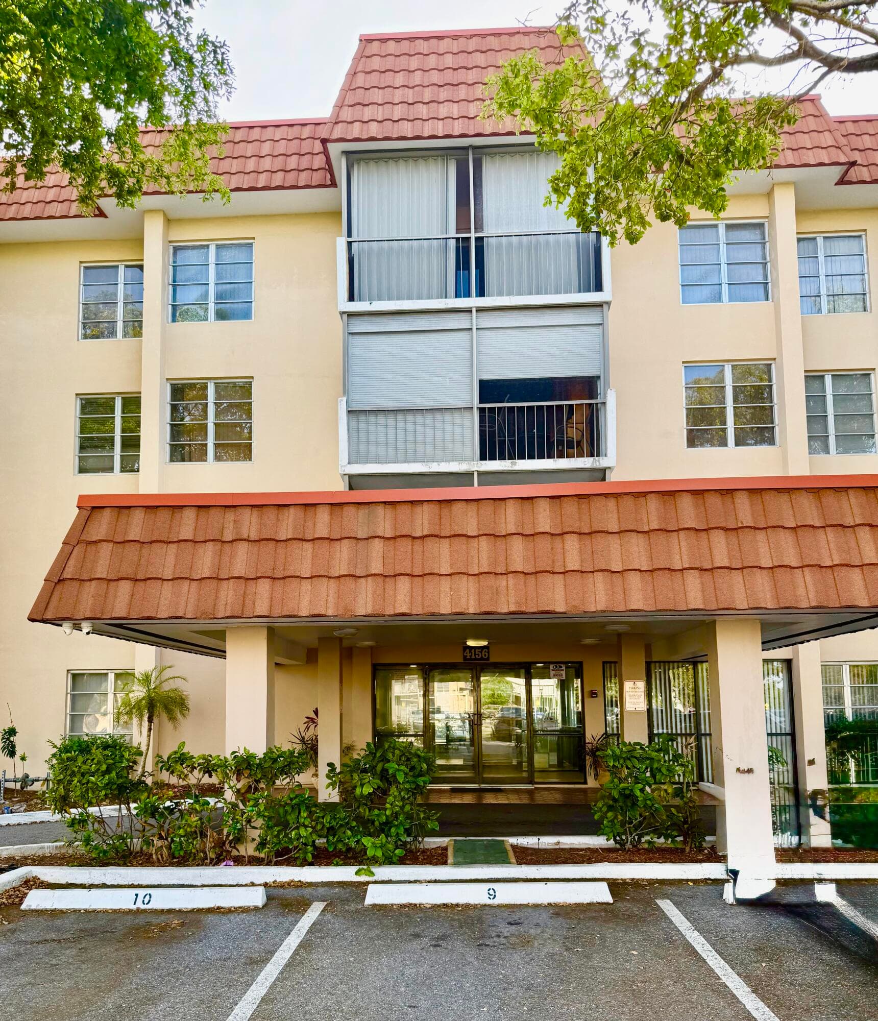 4156 Inverrary Drive 202, Lauderhill, FL 33319 — photo 3 of 18