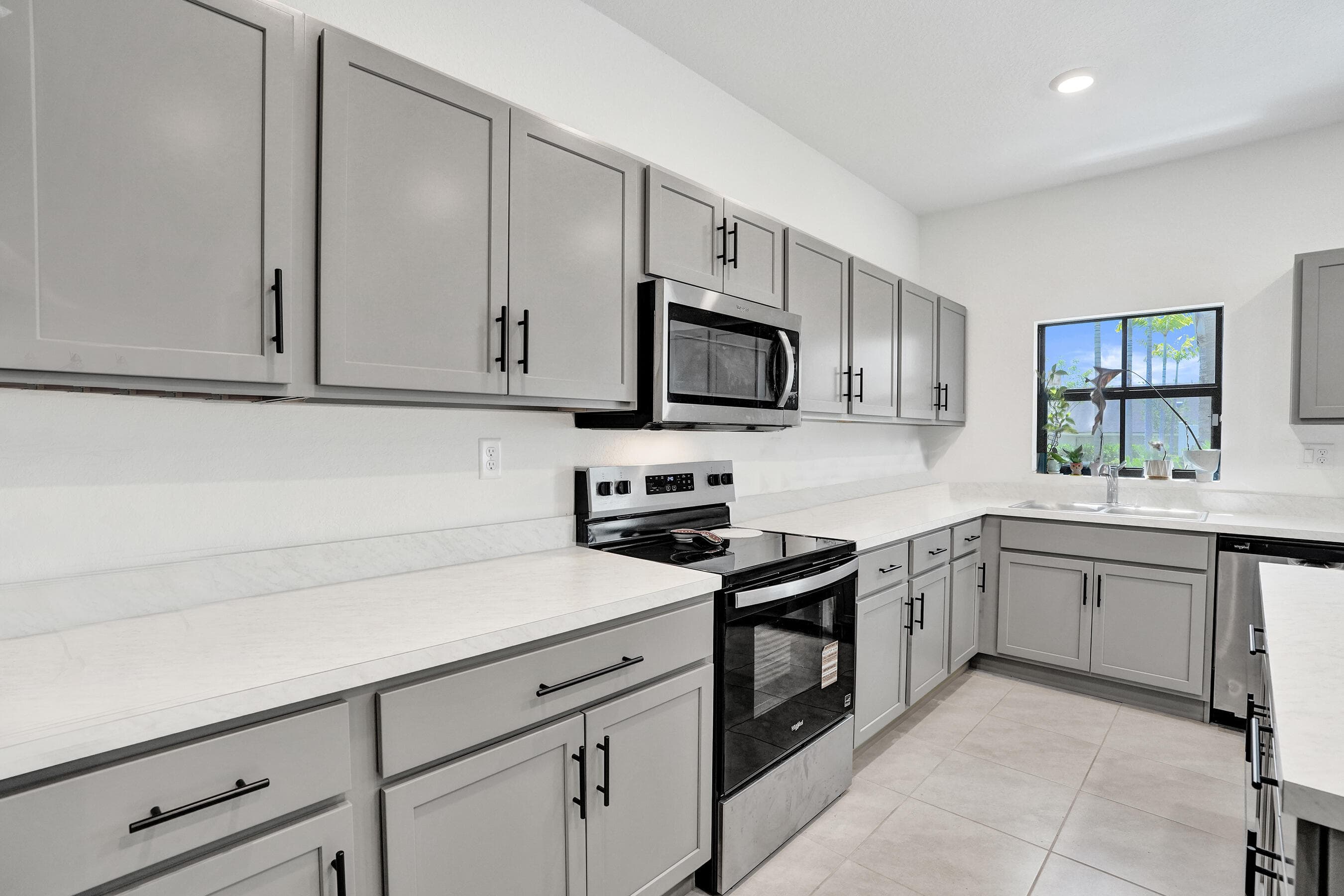 975 NW 3rd Terrace, Pompano Beach, FL 33060 — photo 11 of 36