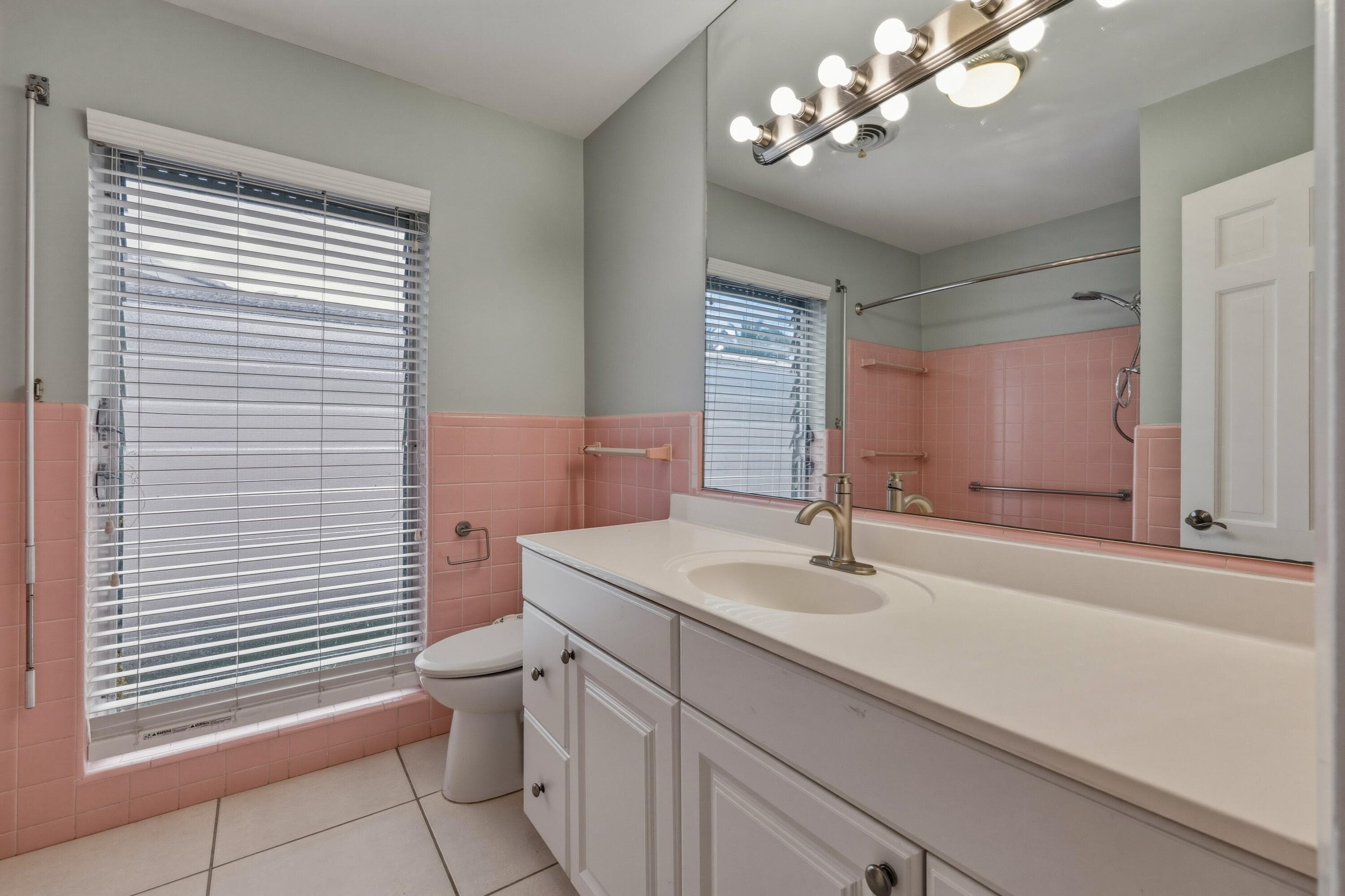284 Allenwood Drive, Lauderdale-By-The-Sea, FL 33308 — photo 21 of 29
