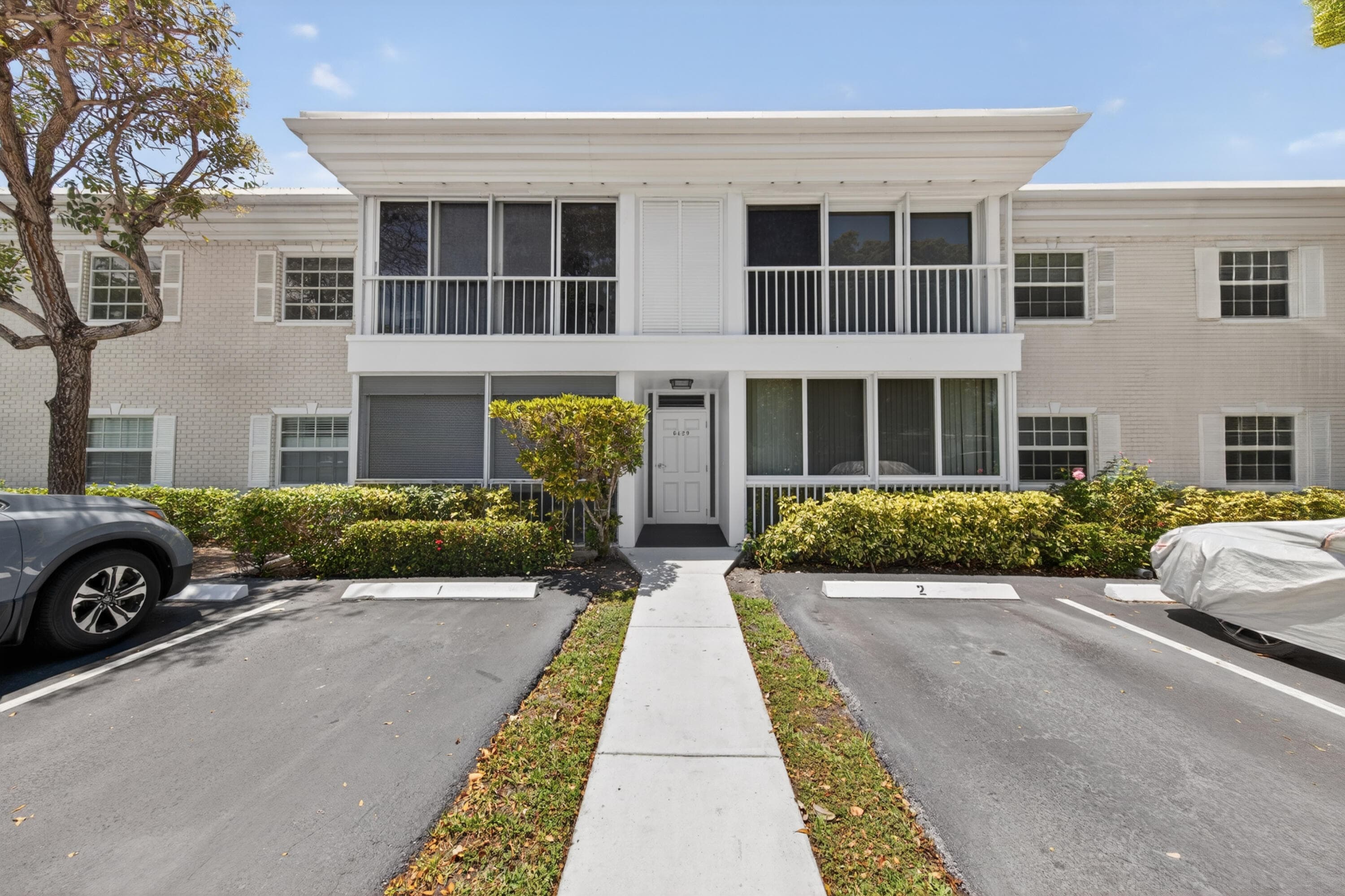 6429 Bay Club Drive 3, Fort Lauderdale, FL 33308 — photo 1 of 40