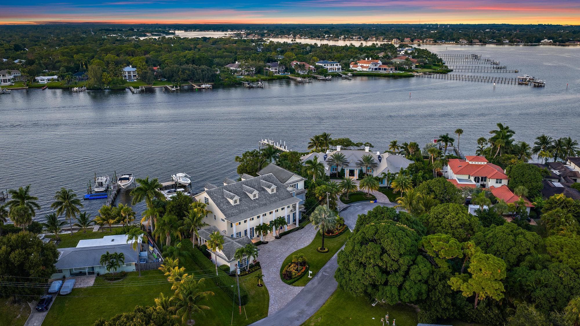 18137 Palm Point Drive, Jupiter, FL 33458 — photo 5 of 92
