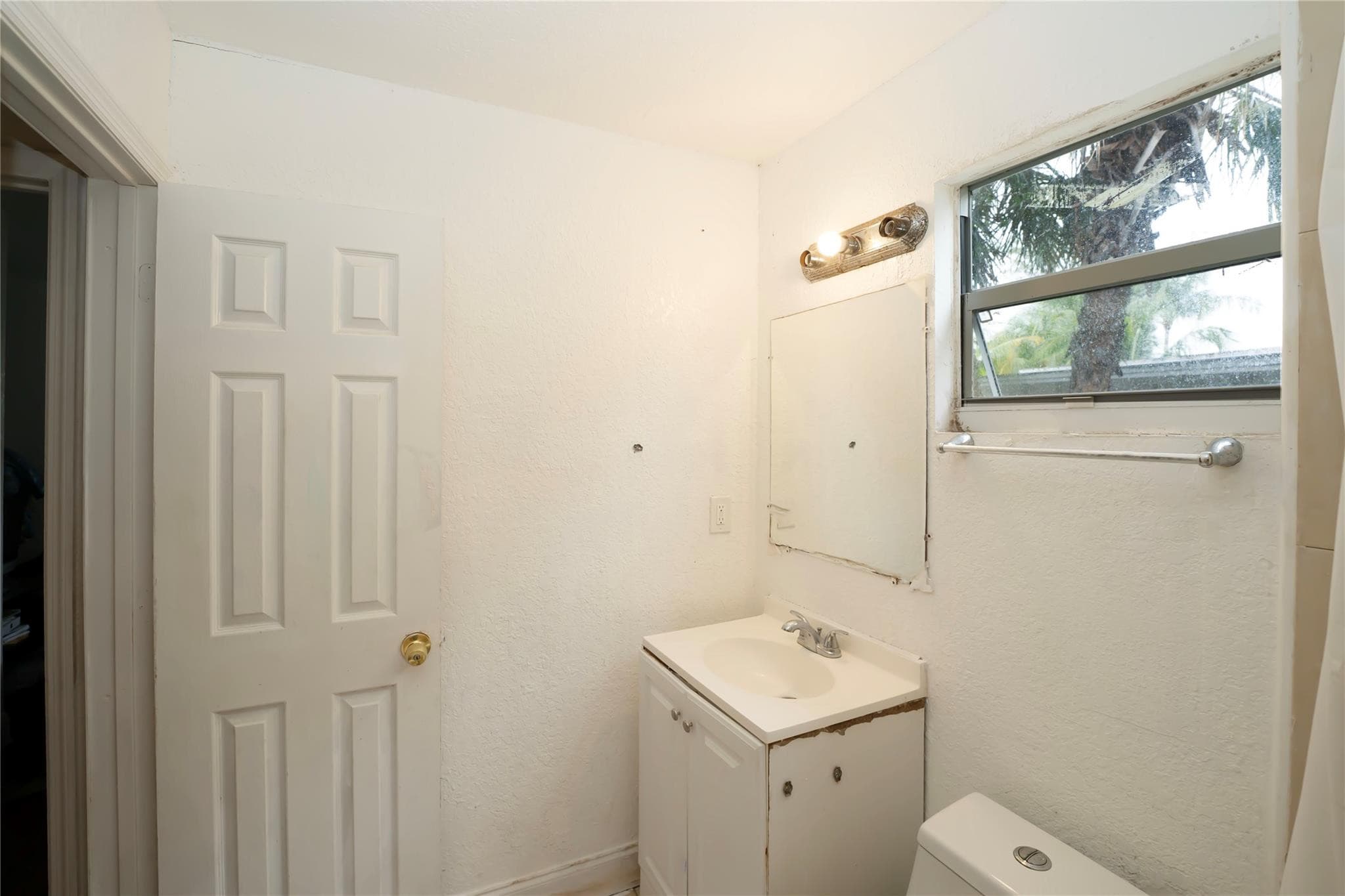 624 51st Street, West Palm Beach, FL 33407 — photo 33 of 54