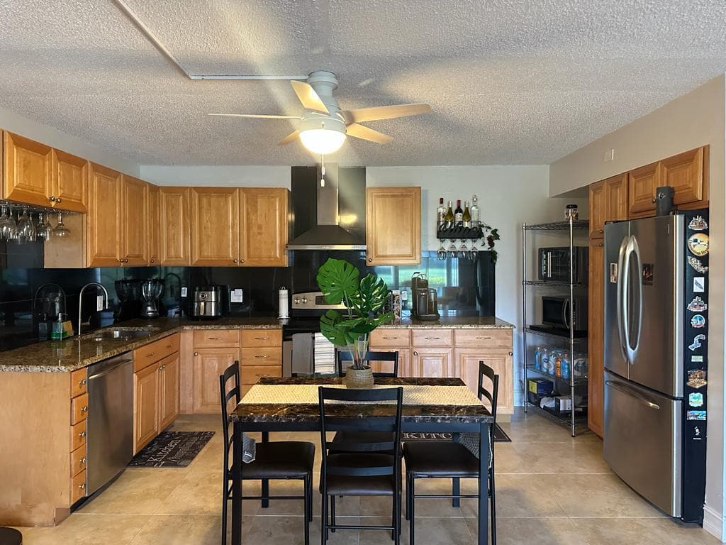 1102 Green Pine Boulevard B1, West Palm Beach, FL 33409 — photo 5 of 36