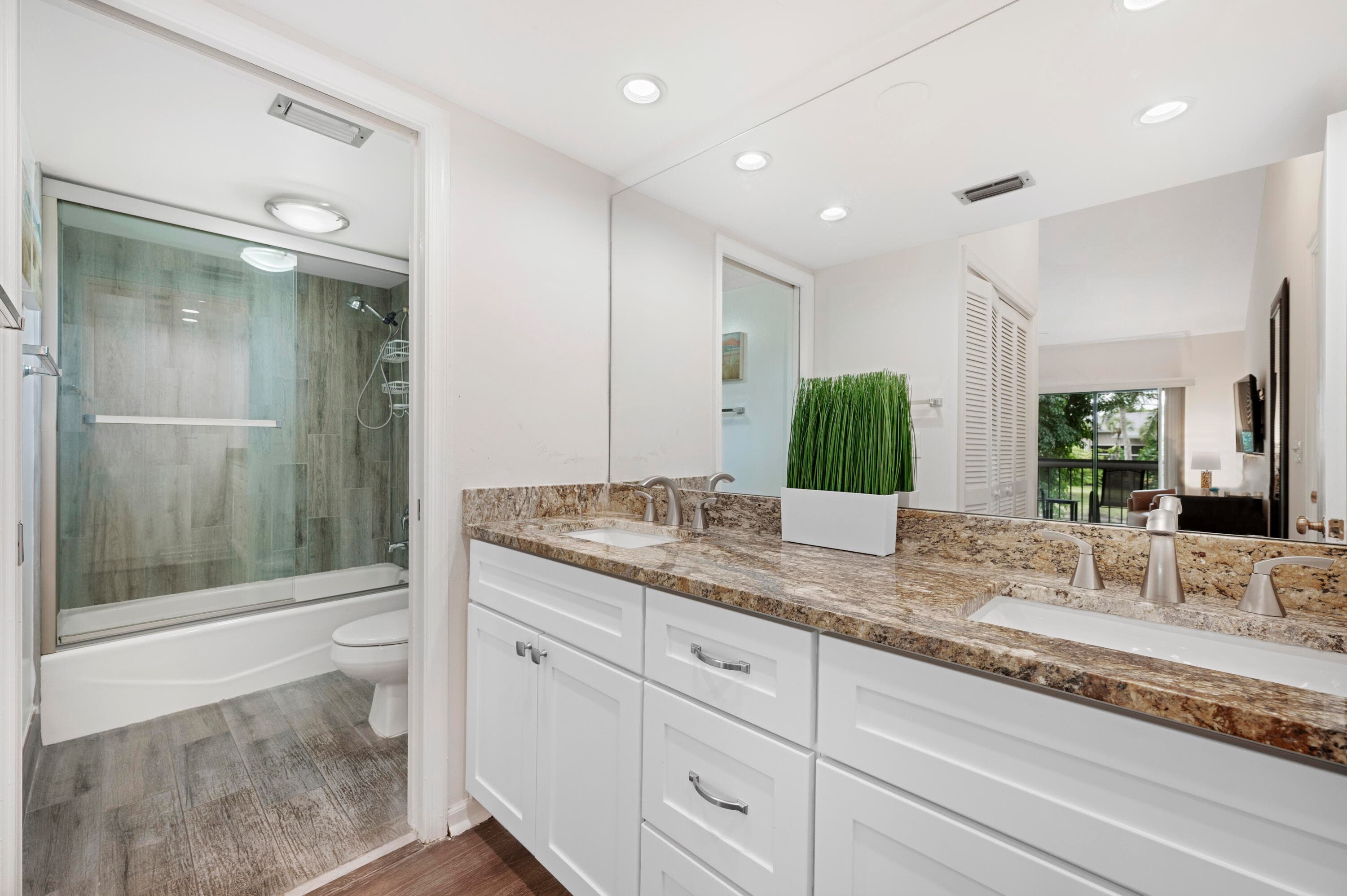 11863 Wimbledon Circle 542, Wellington, FL 33414 — photo 18 of 24