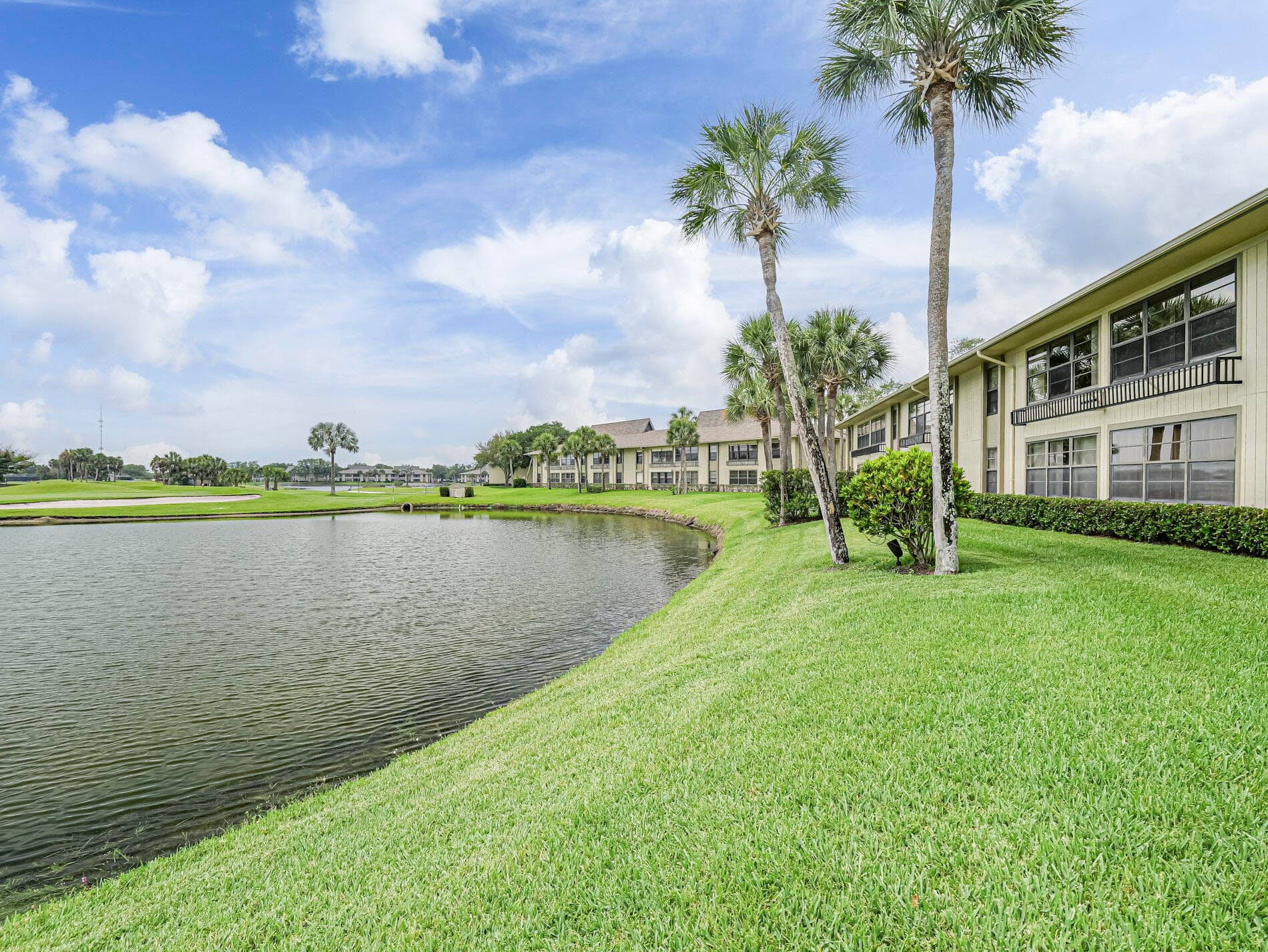 23 Plantation Drive 102, Vero Beach, FL 32966 — photo 28 of 36