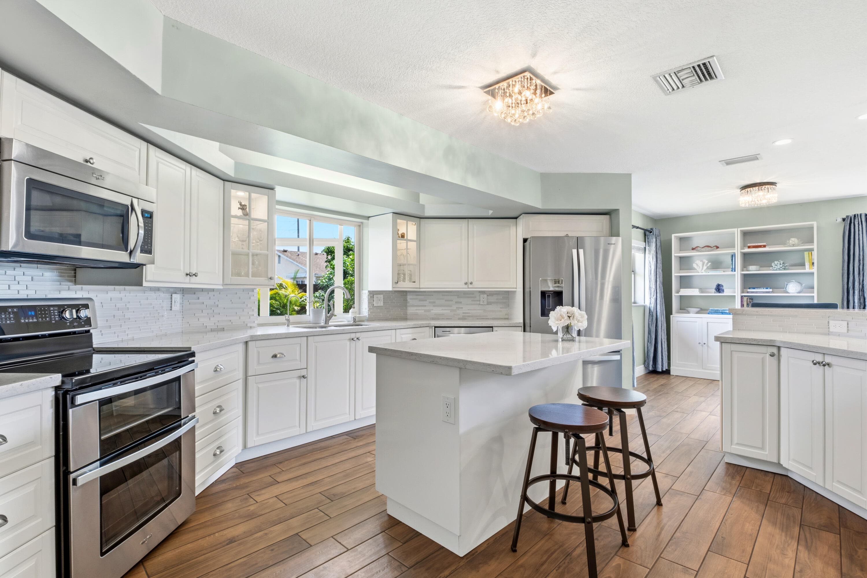 4886 Acorn Drive, Boca Raton, FL 33487 — photo 9 of 48