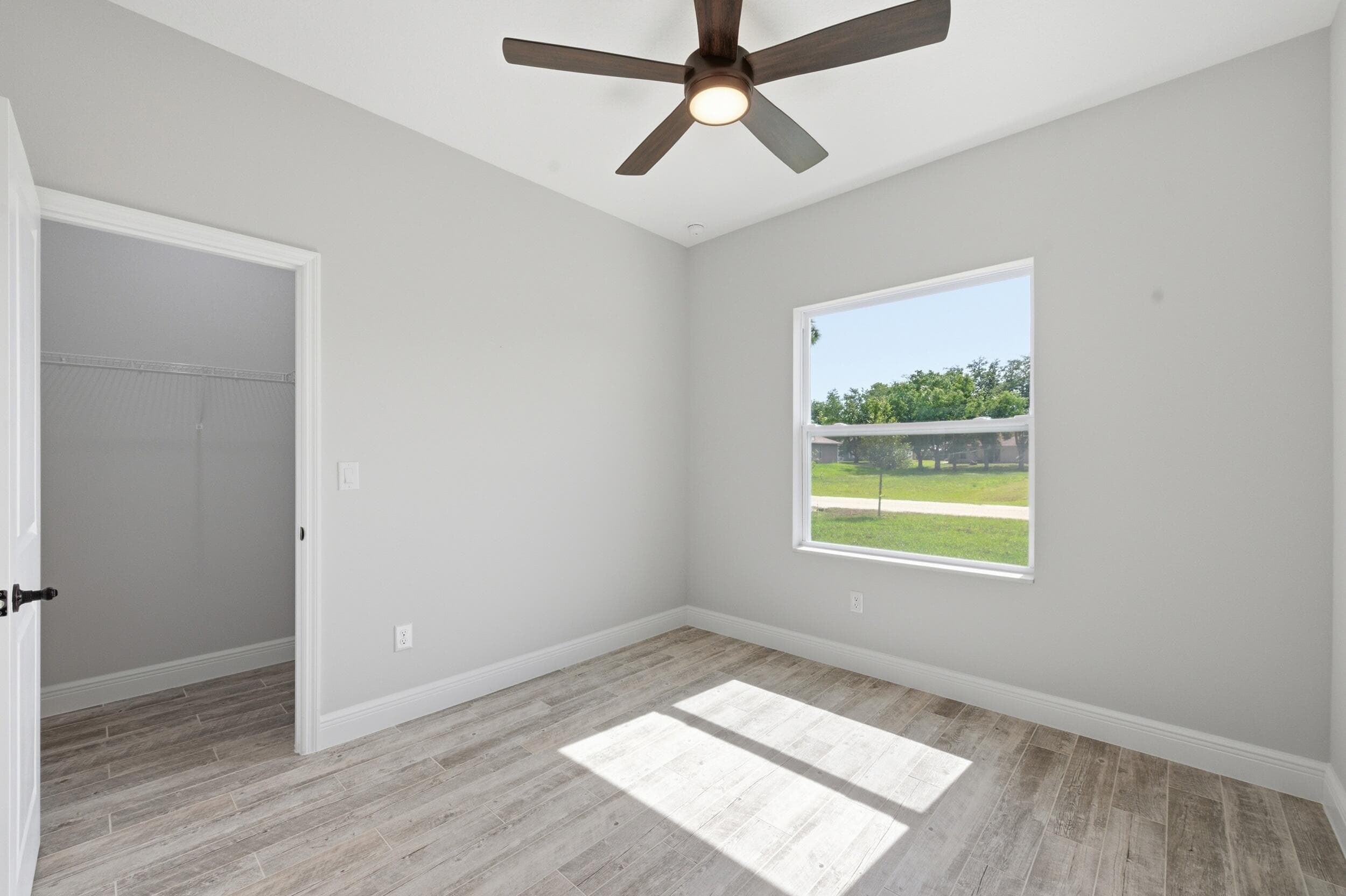 8345 100th Avenue, Vero Beach, FL 32967 — photo 23 of 34