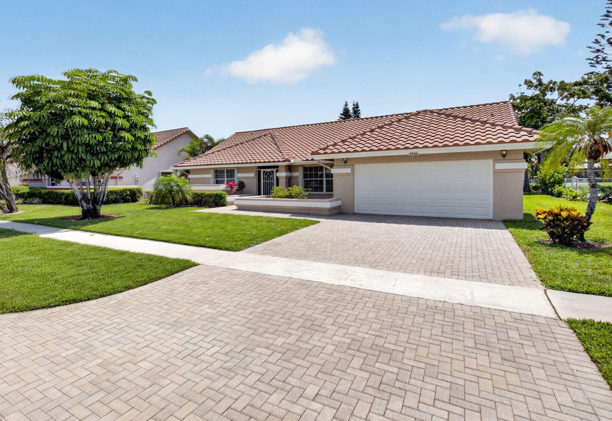 9720 Majestic Way, Boynton Beach, FL 33437 — photo 3 of 77