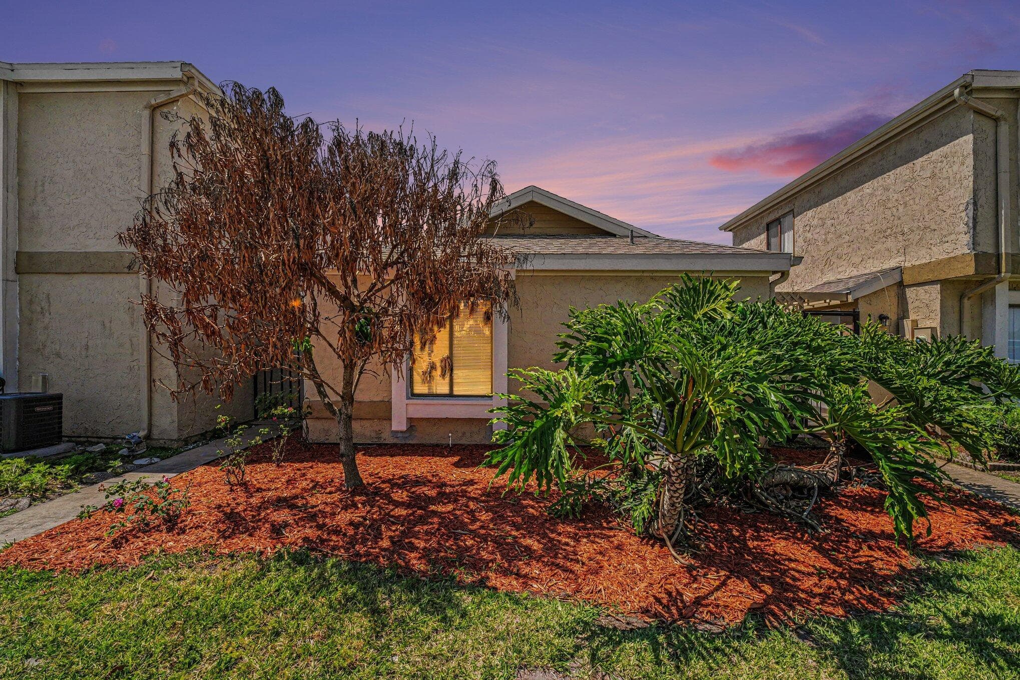 1011 NE Abada Ct Court NE 110, Palm Bay, FL 32905 — photo 1 of 23