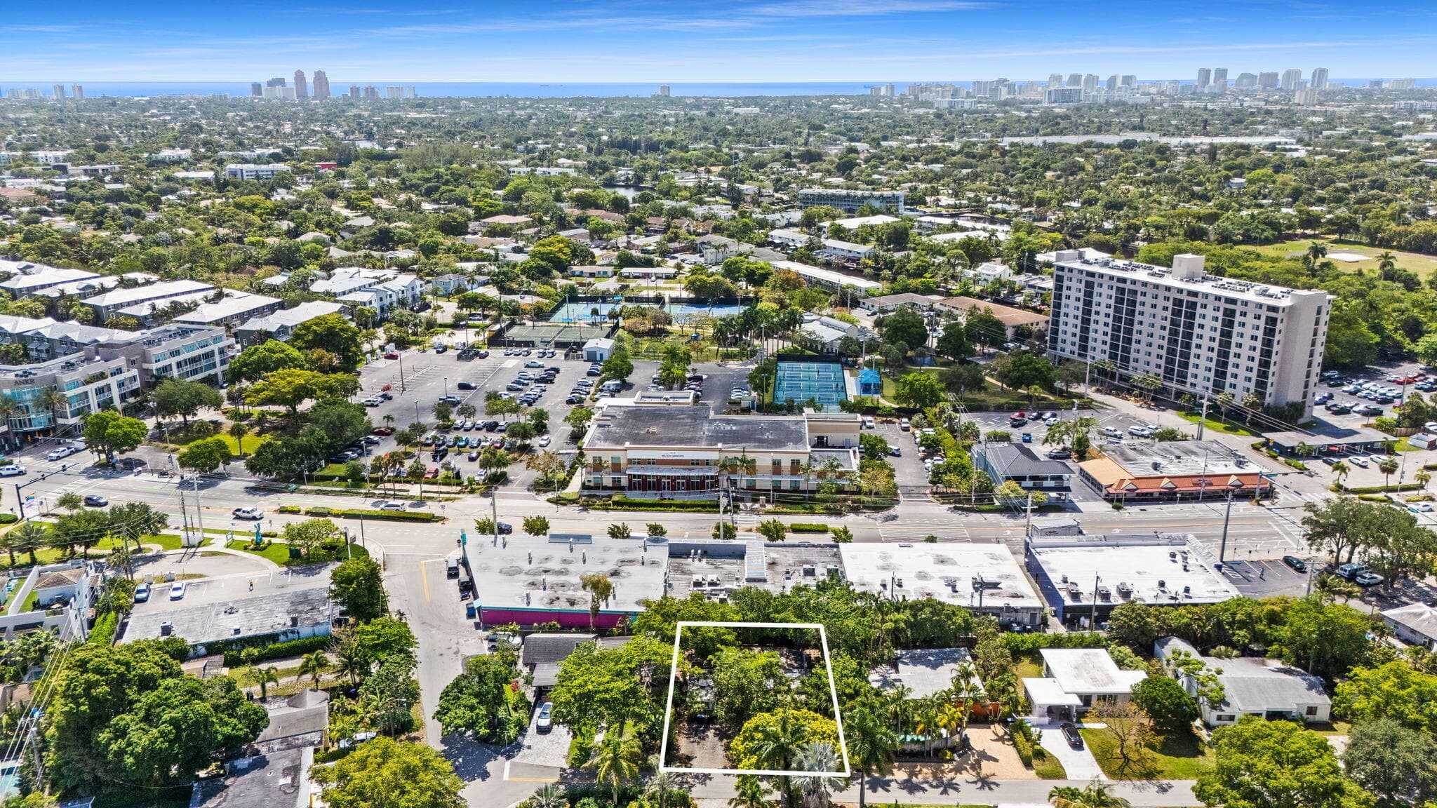 2020 NE 4th Avenue 2, Wilton Manors, FL 33305 — photo 2 of 12