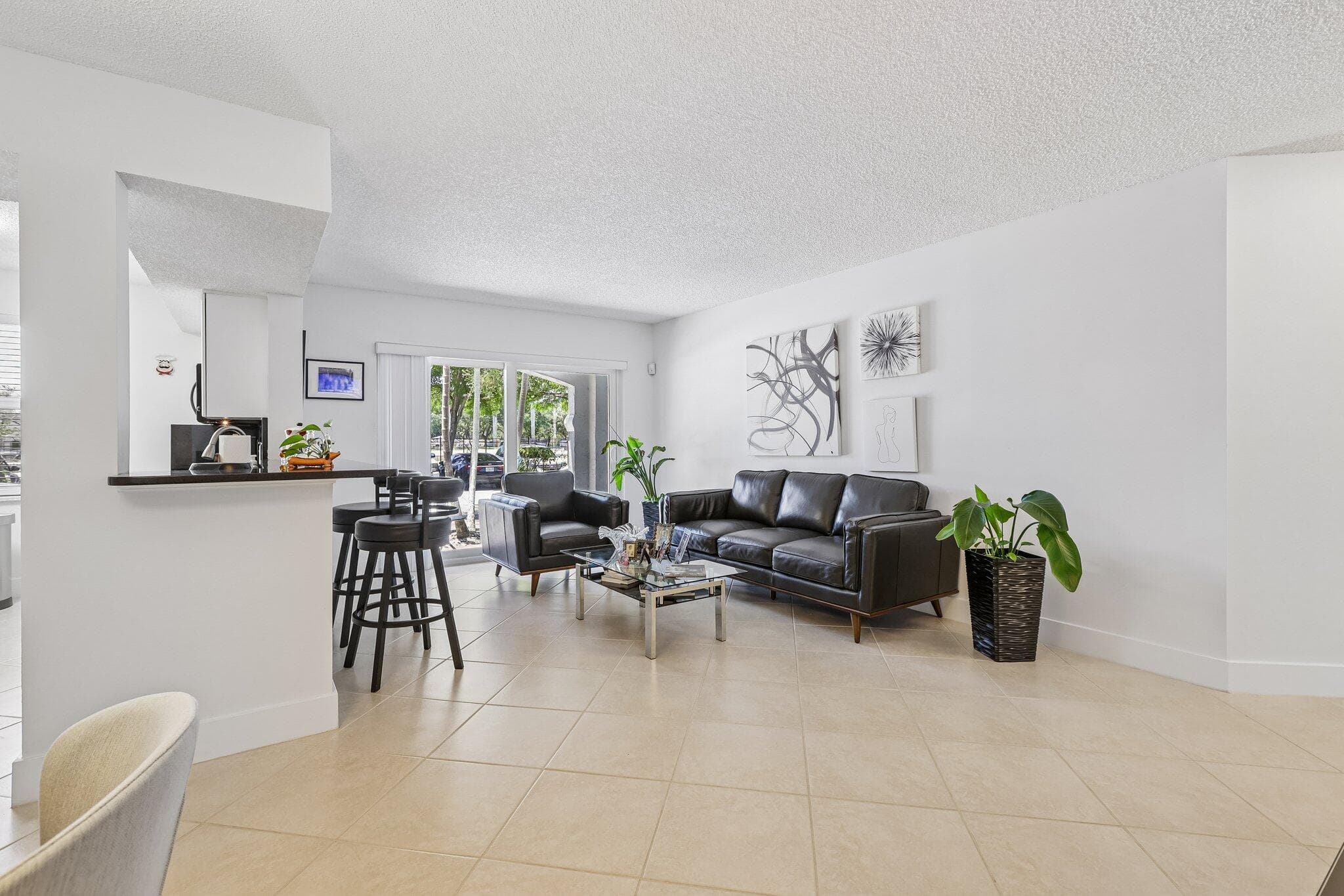 9625 NW 1st Court 11-101, Pembroke Pines, FL 33024 — photo 10 of 41